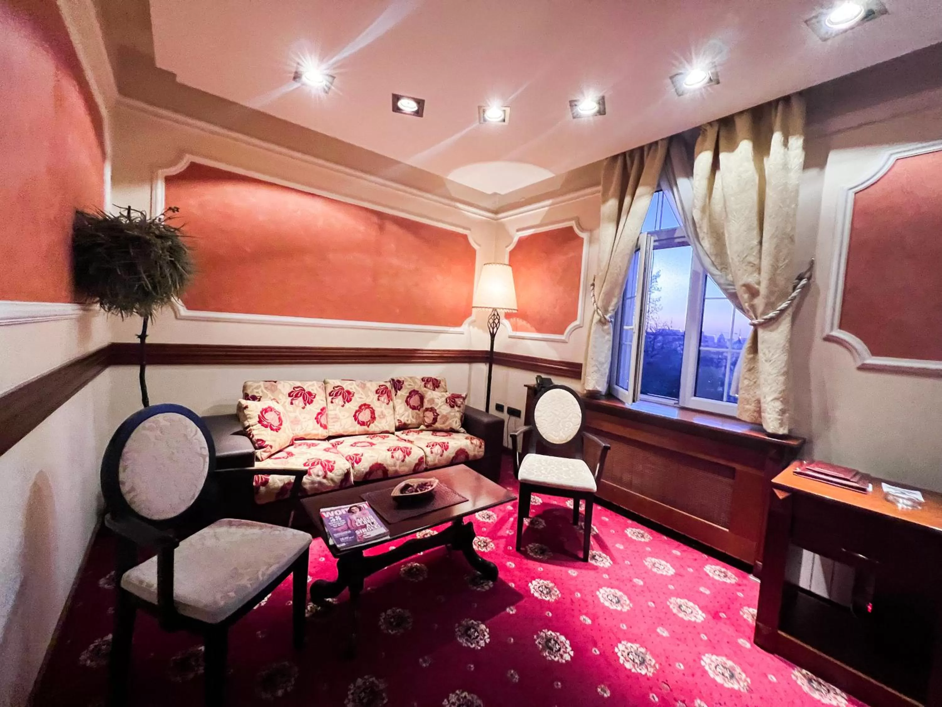 Seating Area in Manjež Centar