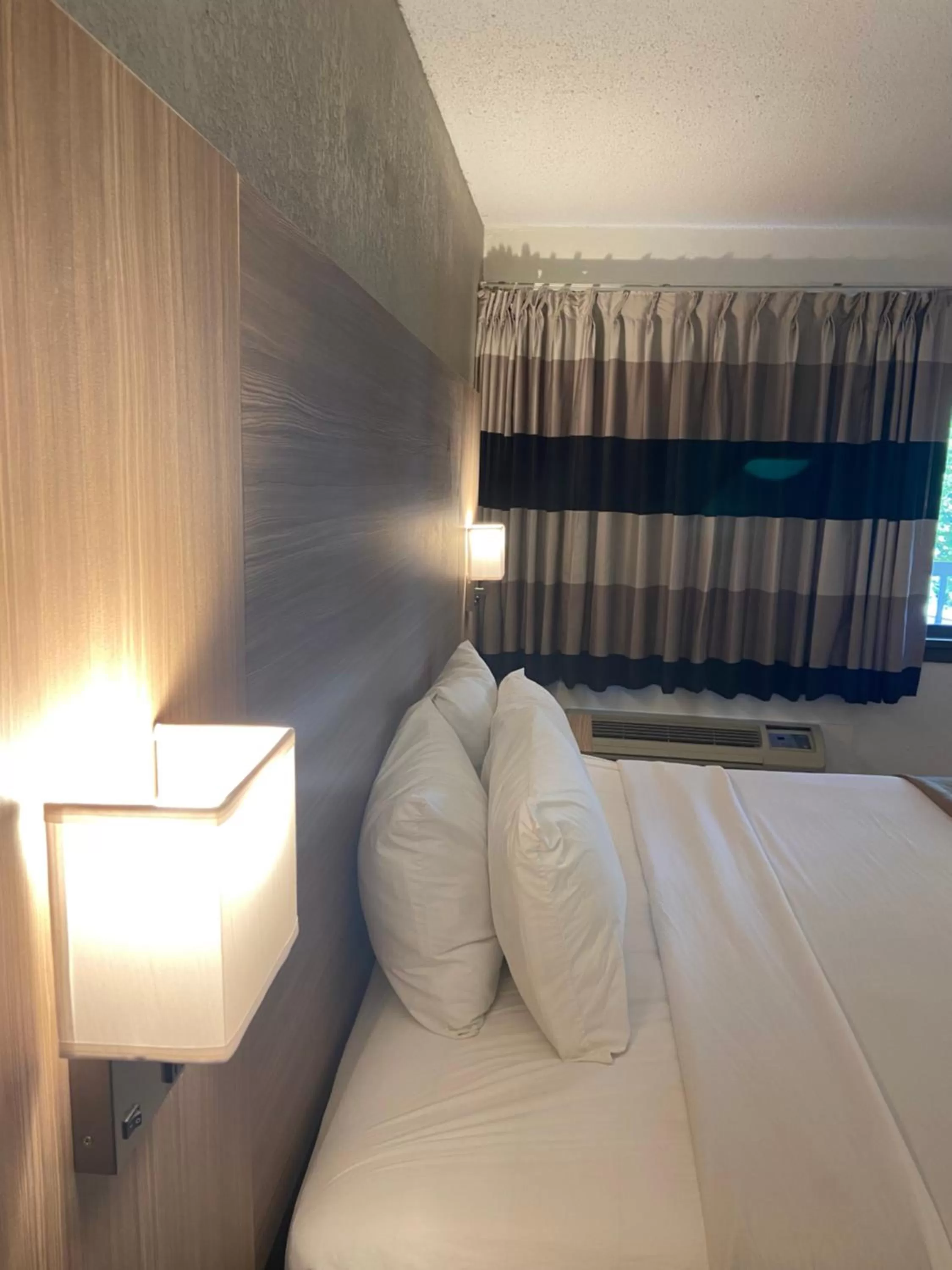 Bed in Ramada by Wyndham West Atlantic City