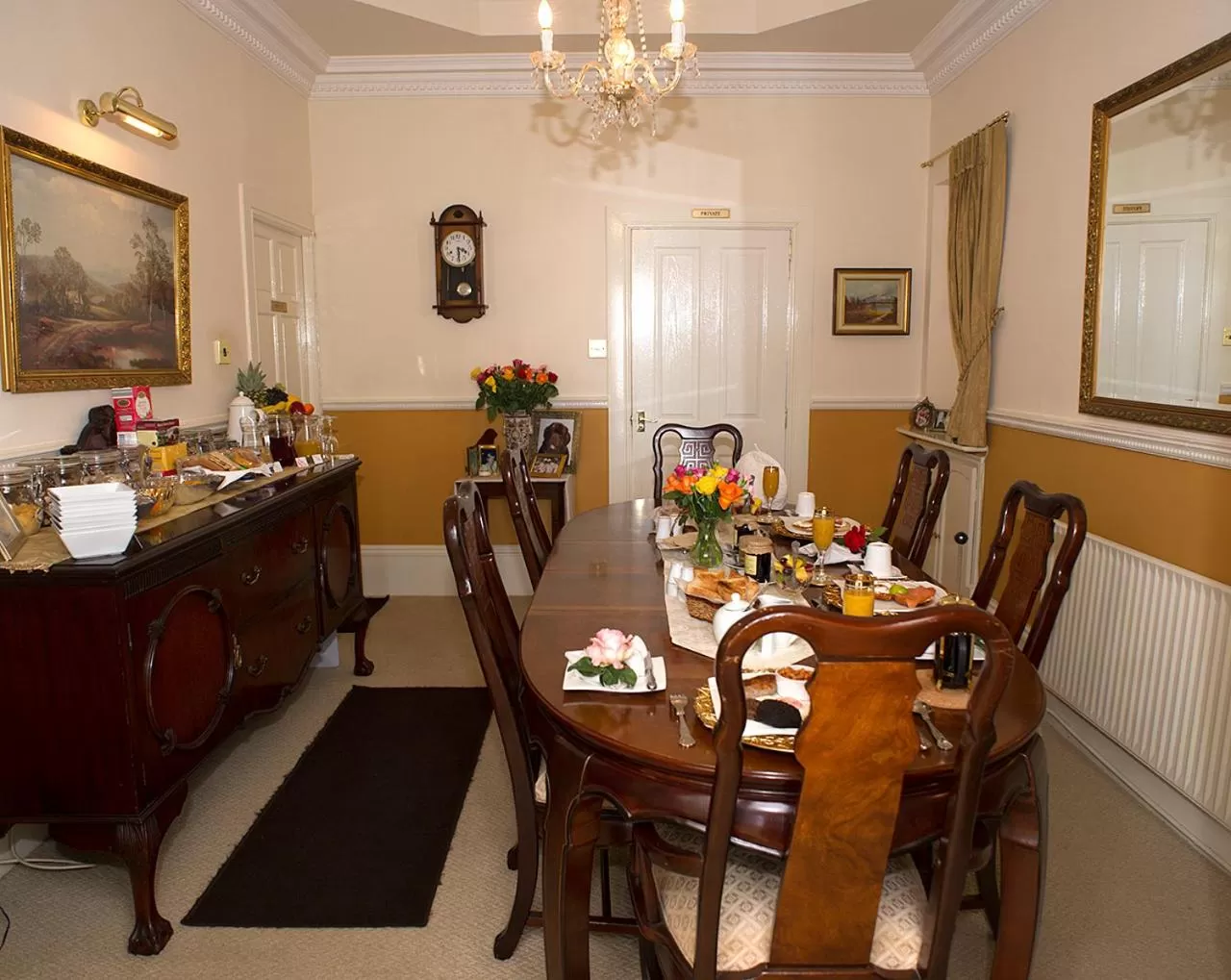 Restaurant/Places to Eat in Craig Park House