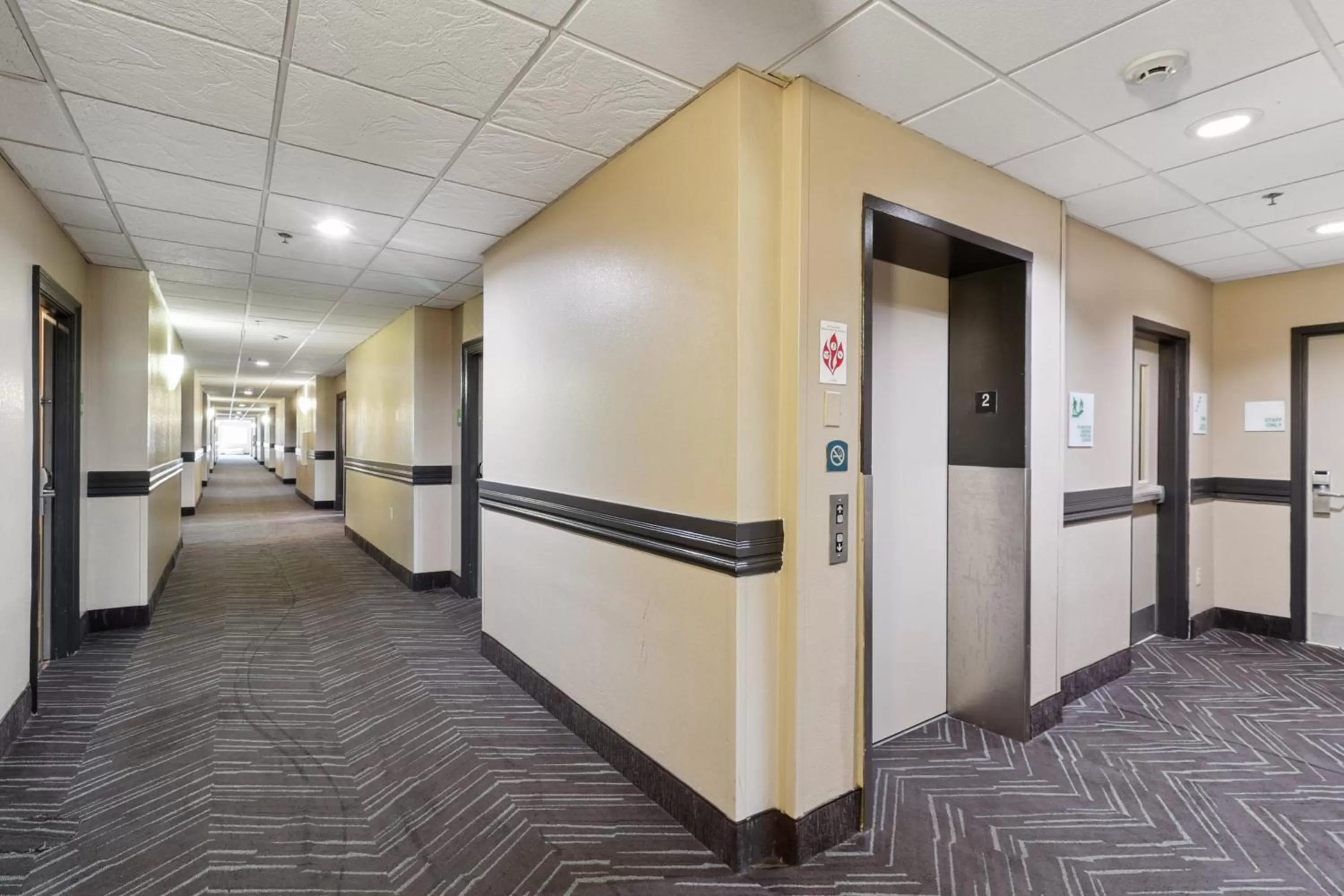 Lobby or reception in Holiday Inn Hotel & Suites Slidell by IHG