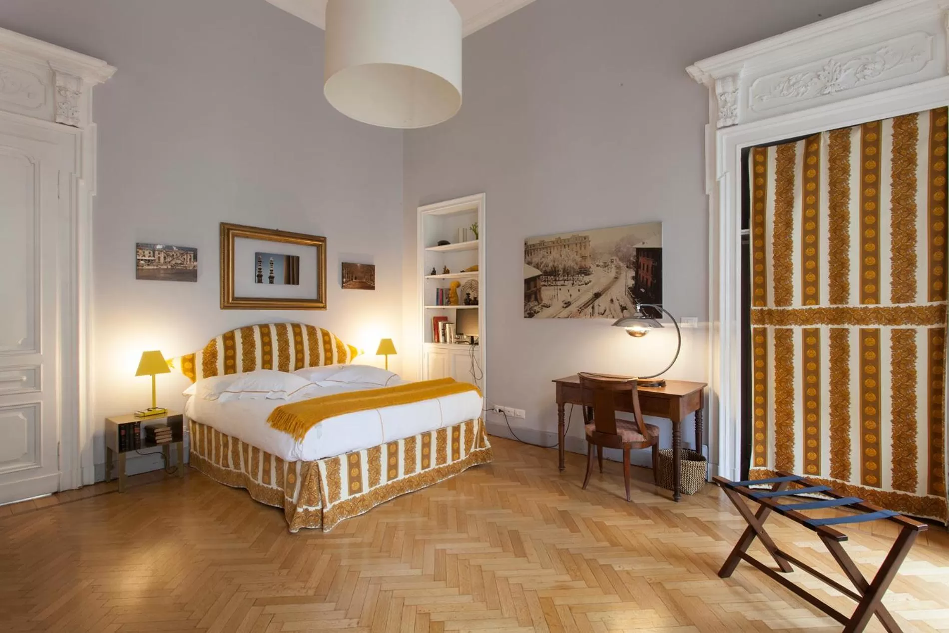 Bed in Palazzo Bellini