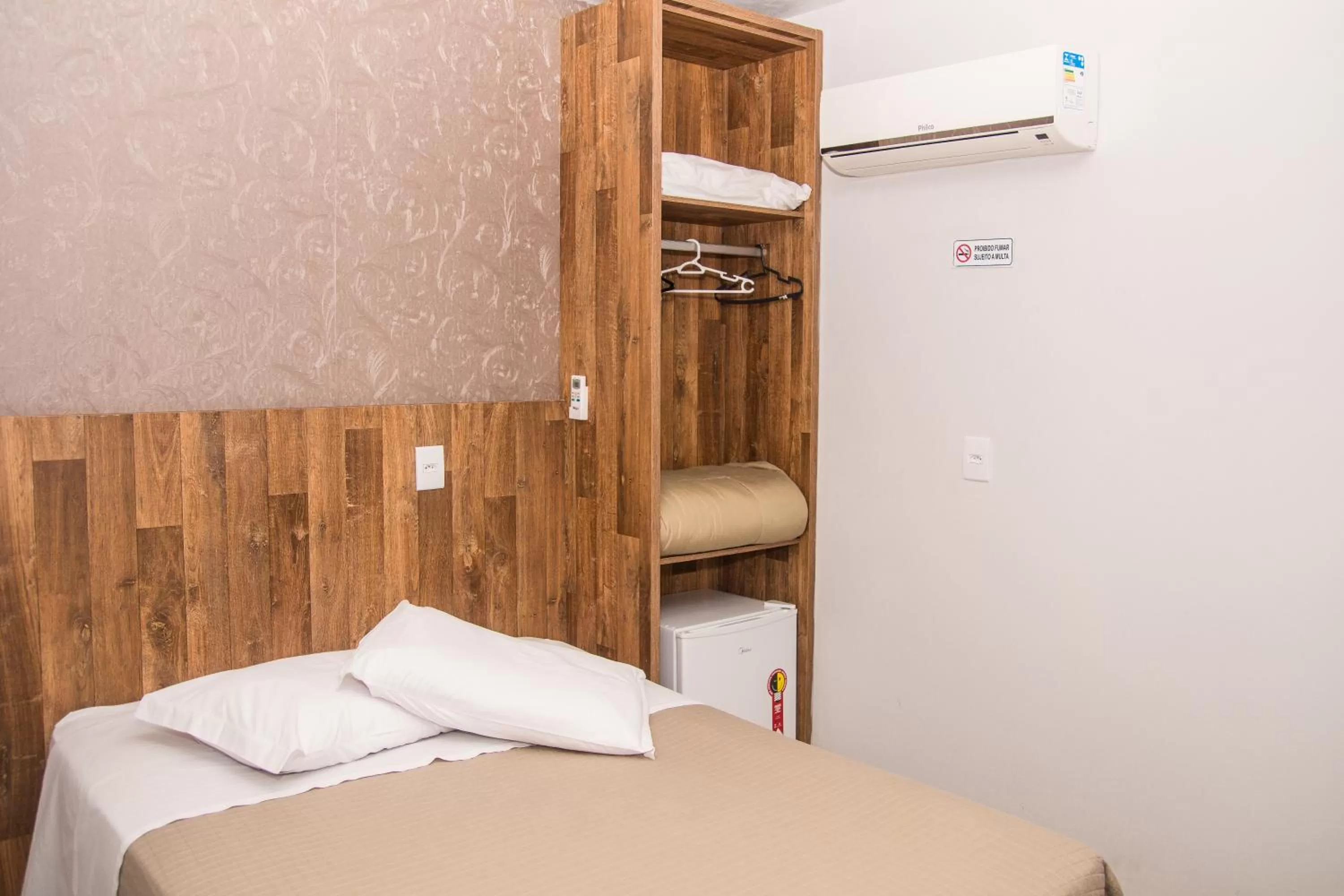 Bedroom, Bed in Hotel Guerra - Pousada Montebelo