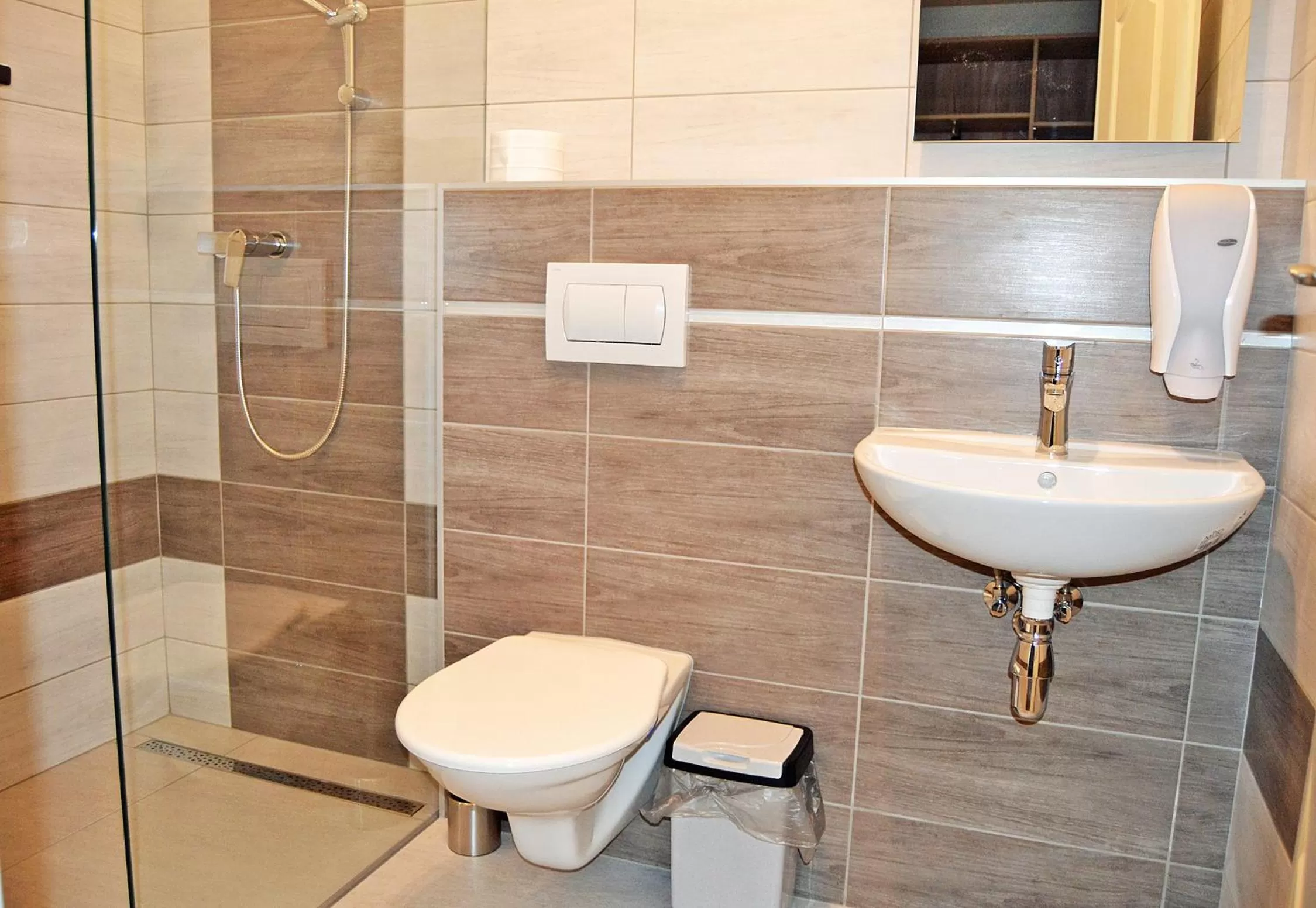 Bathroom in Motel Vega