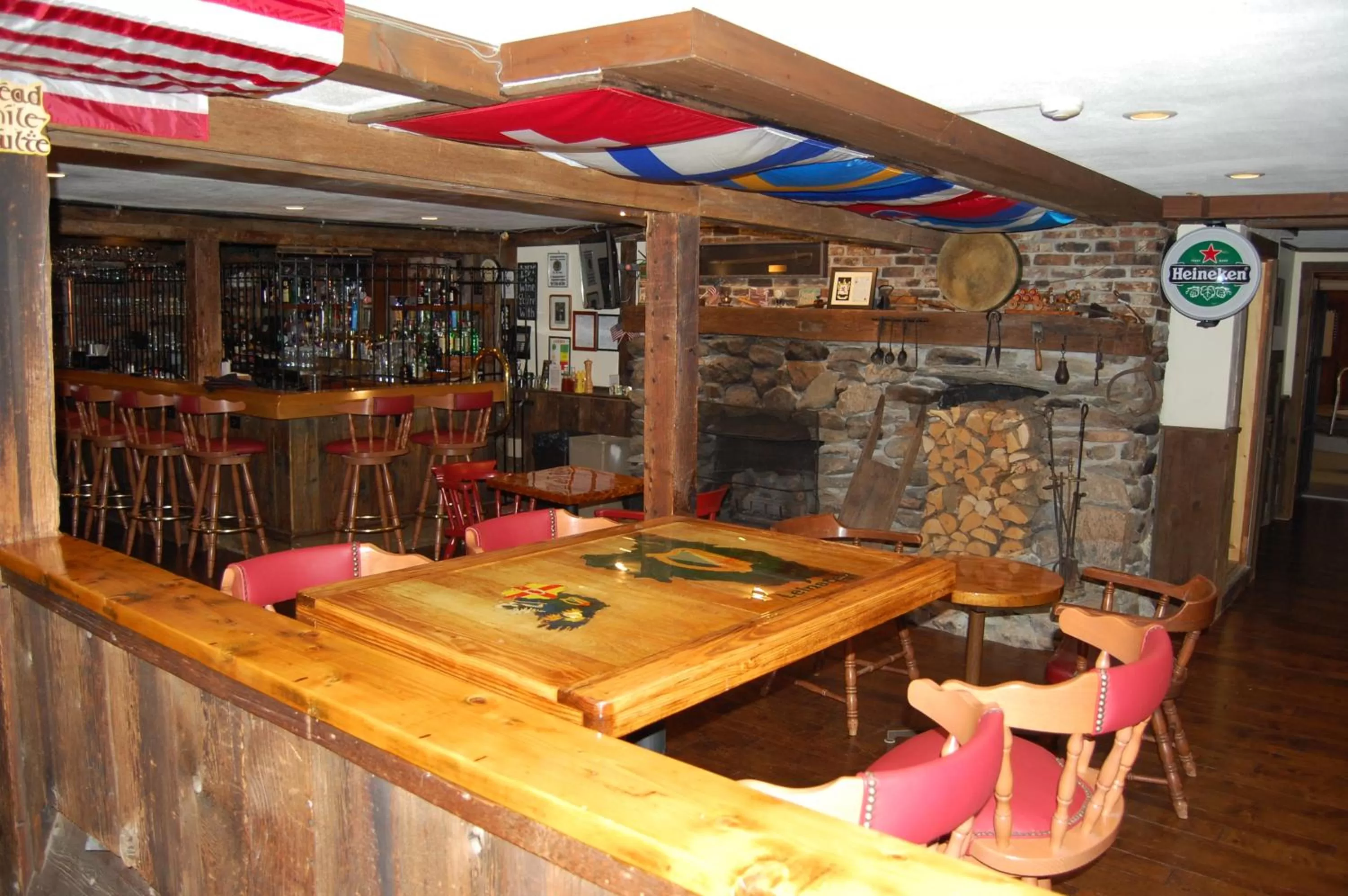 Restaurant/places to eat in Summit Lodge