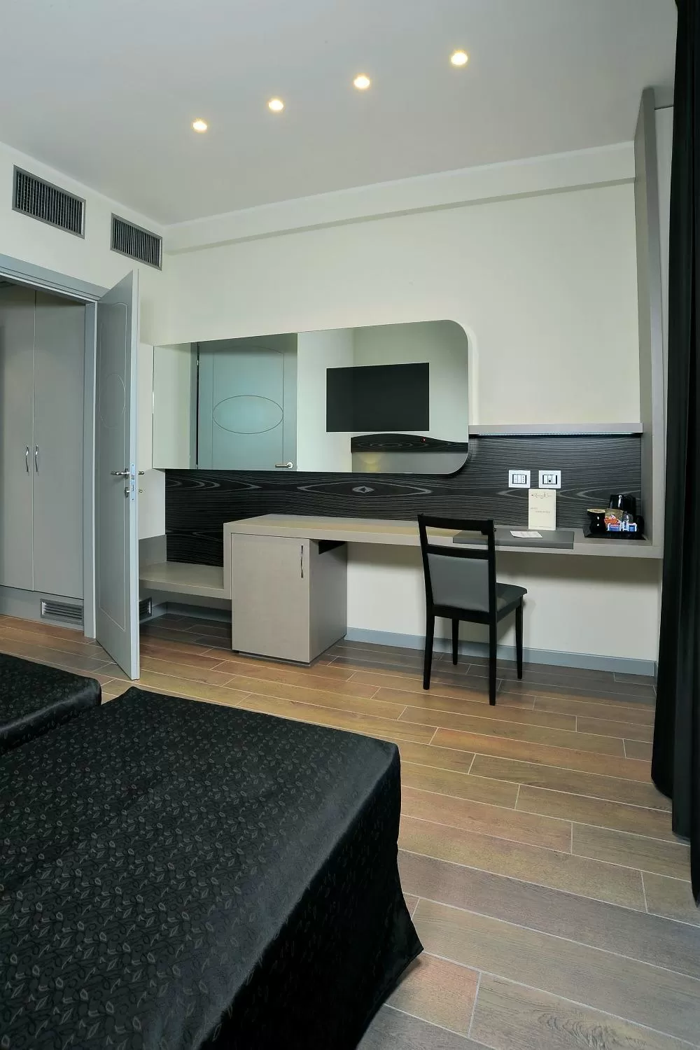 Triple Room in Grand Hotel Forlì