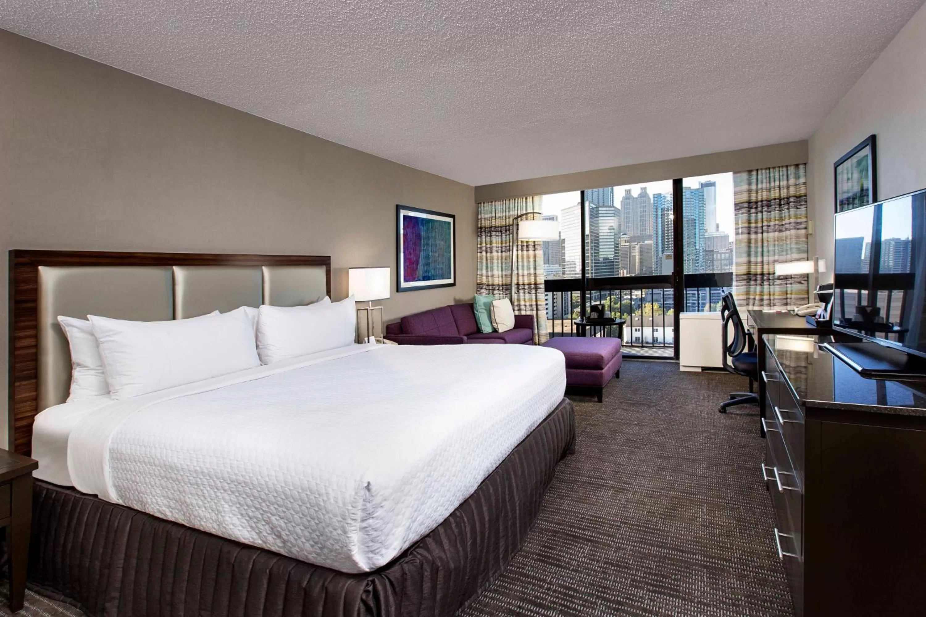 Photo of the whole room, Bed in Crowne Plaza Atlanta - Midtown by IHG