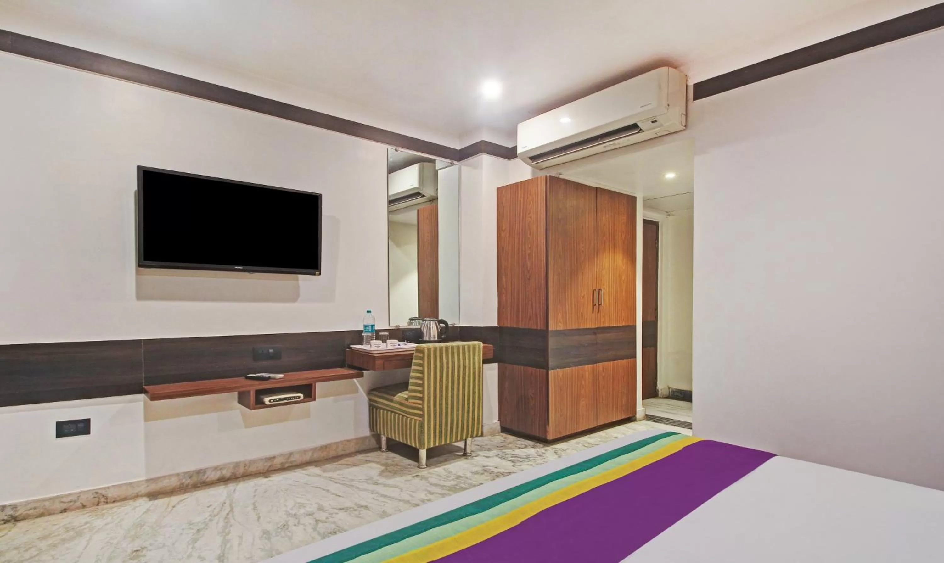 TV and multimedia, TV/Entertainment Center in Treebo Tryst Dee Empresa