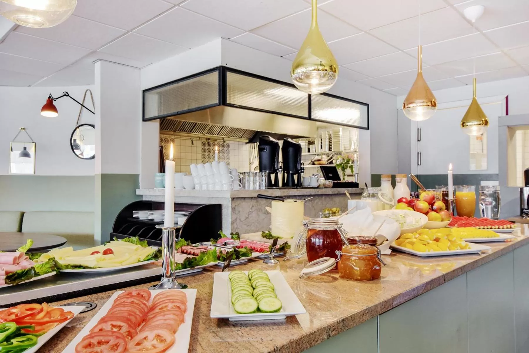 Buffet breakfast in Hotel Point