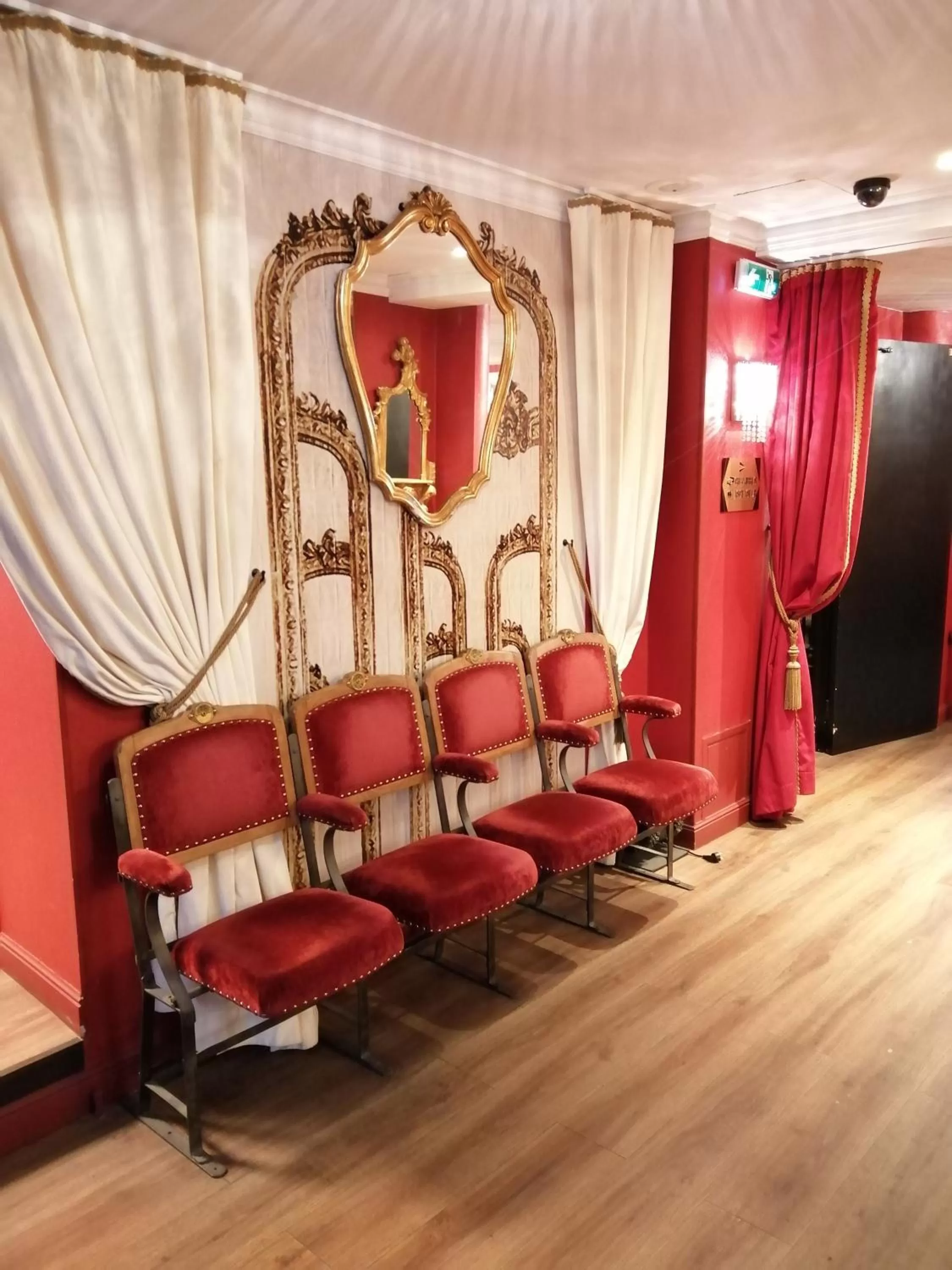 Lobby or reception in Hotel Sacha