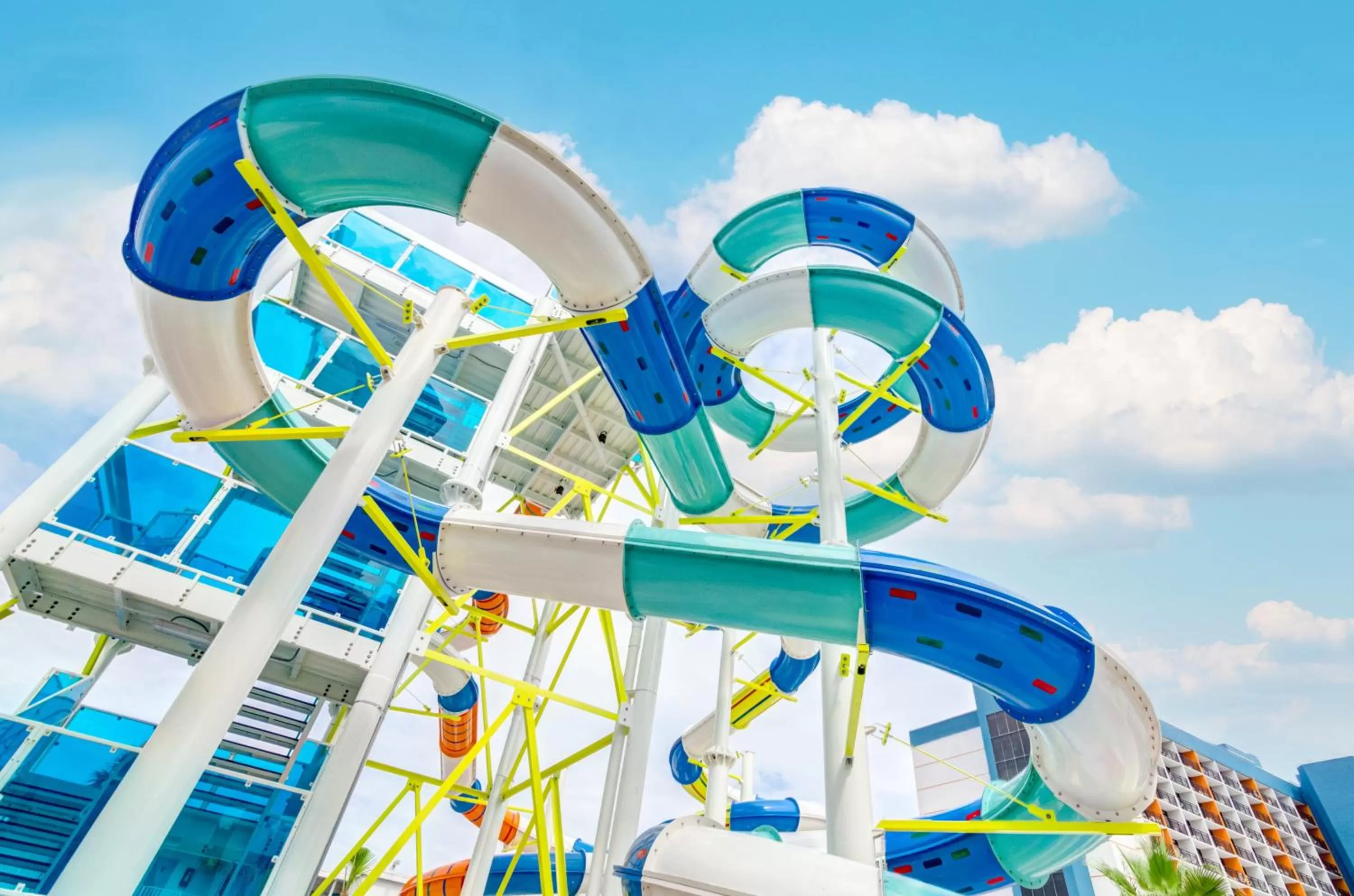 Aqua park, Water Park in Ocean Escape Condos