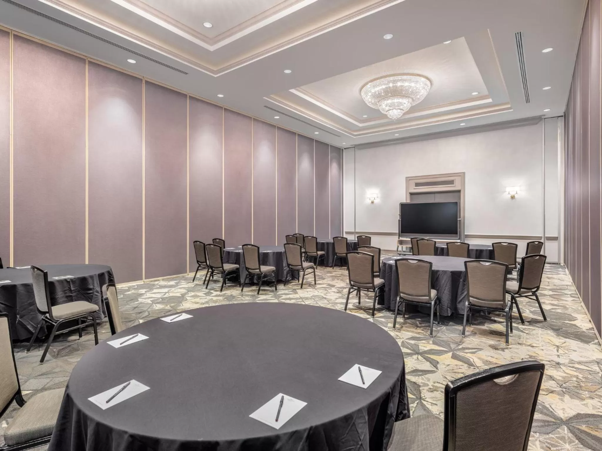 Meeting/conference room in Crowne Plaza College Park - Washington DC by IHG