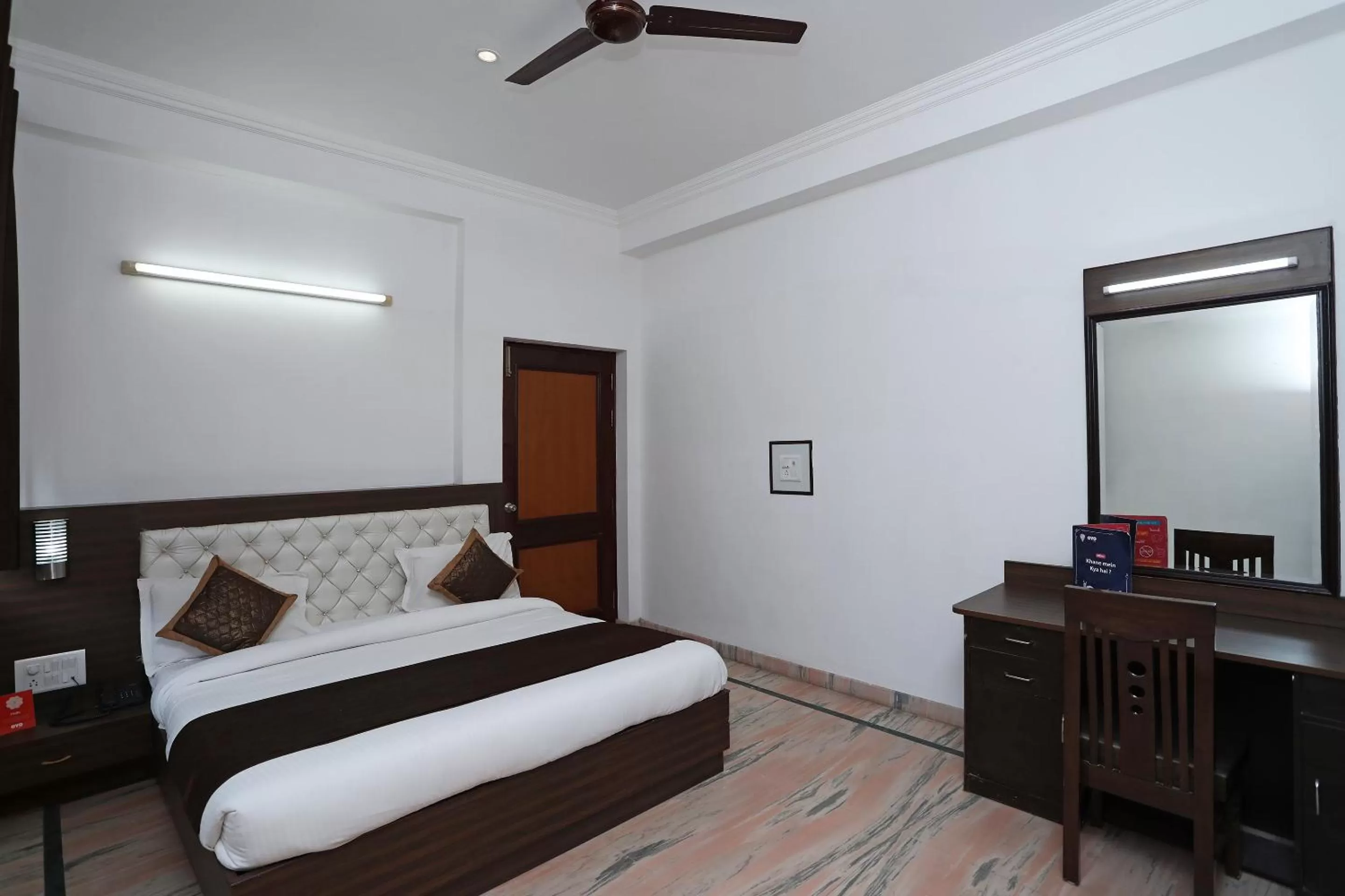 Bedroom, Bed in Hotel Marc Royal