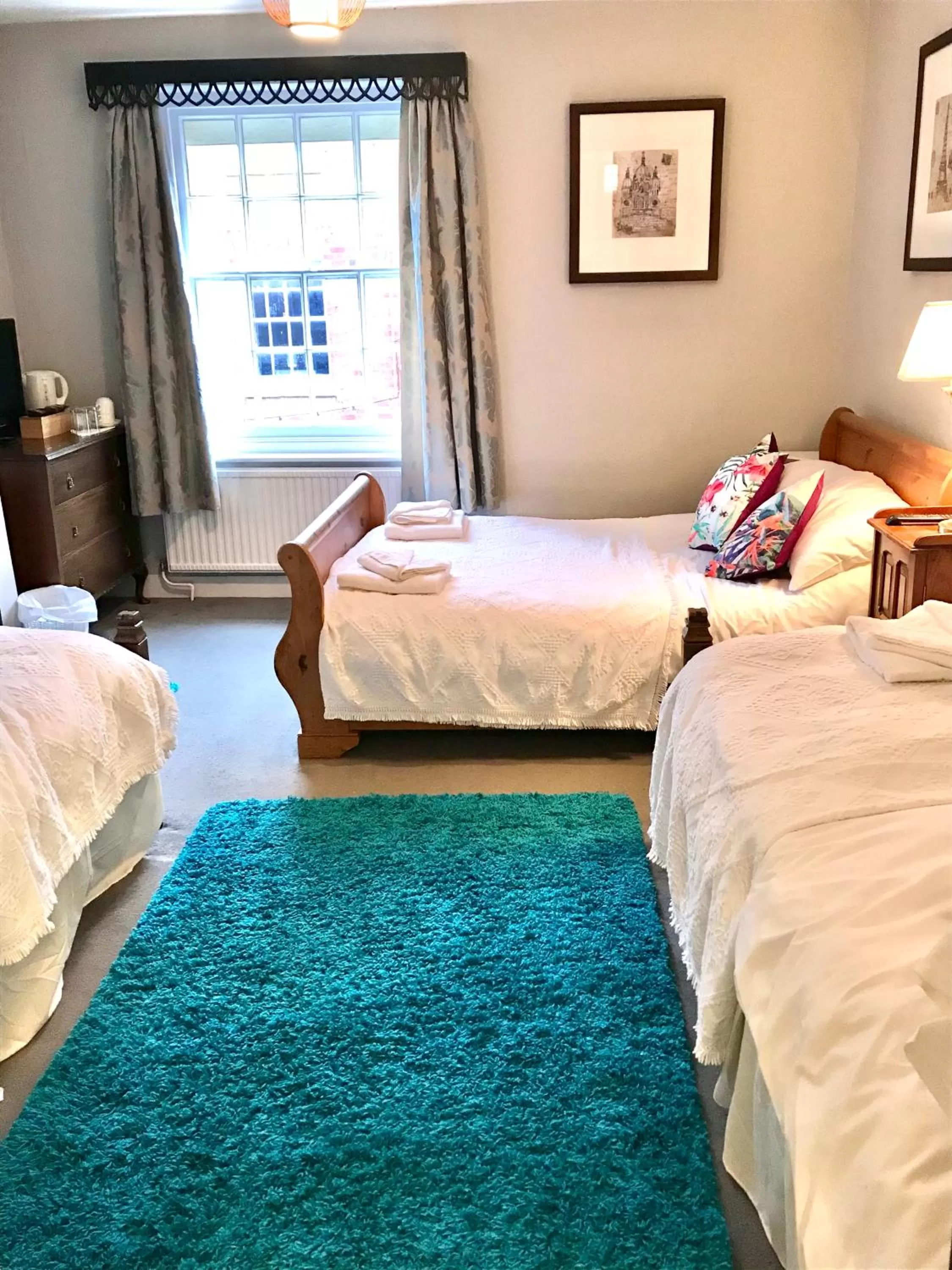 Bedroom in The Lamb Inn