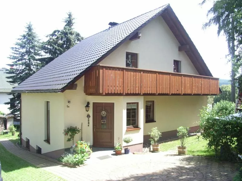Property building in Gästezimmer Familie Müller