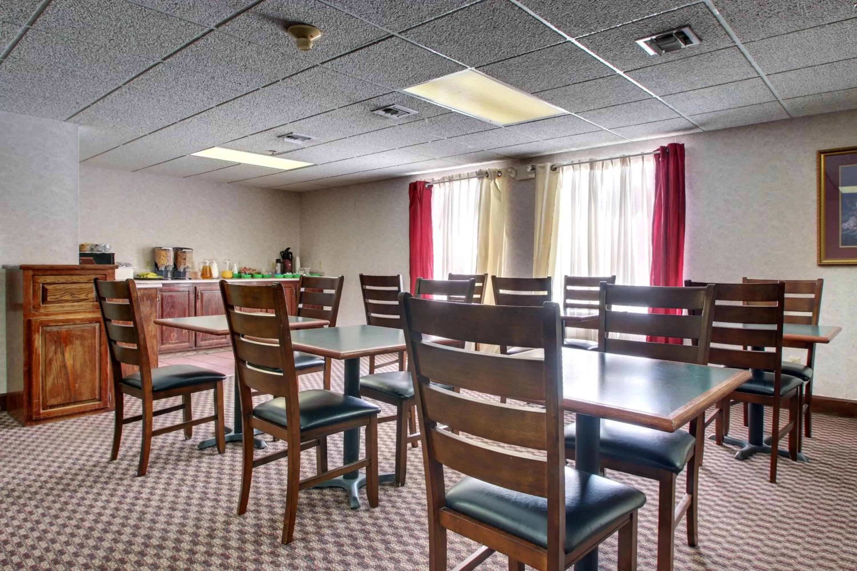 Property building in YurZzz Inn