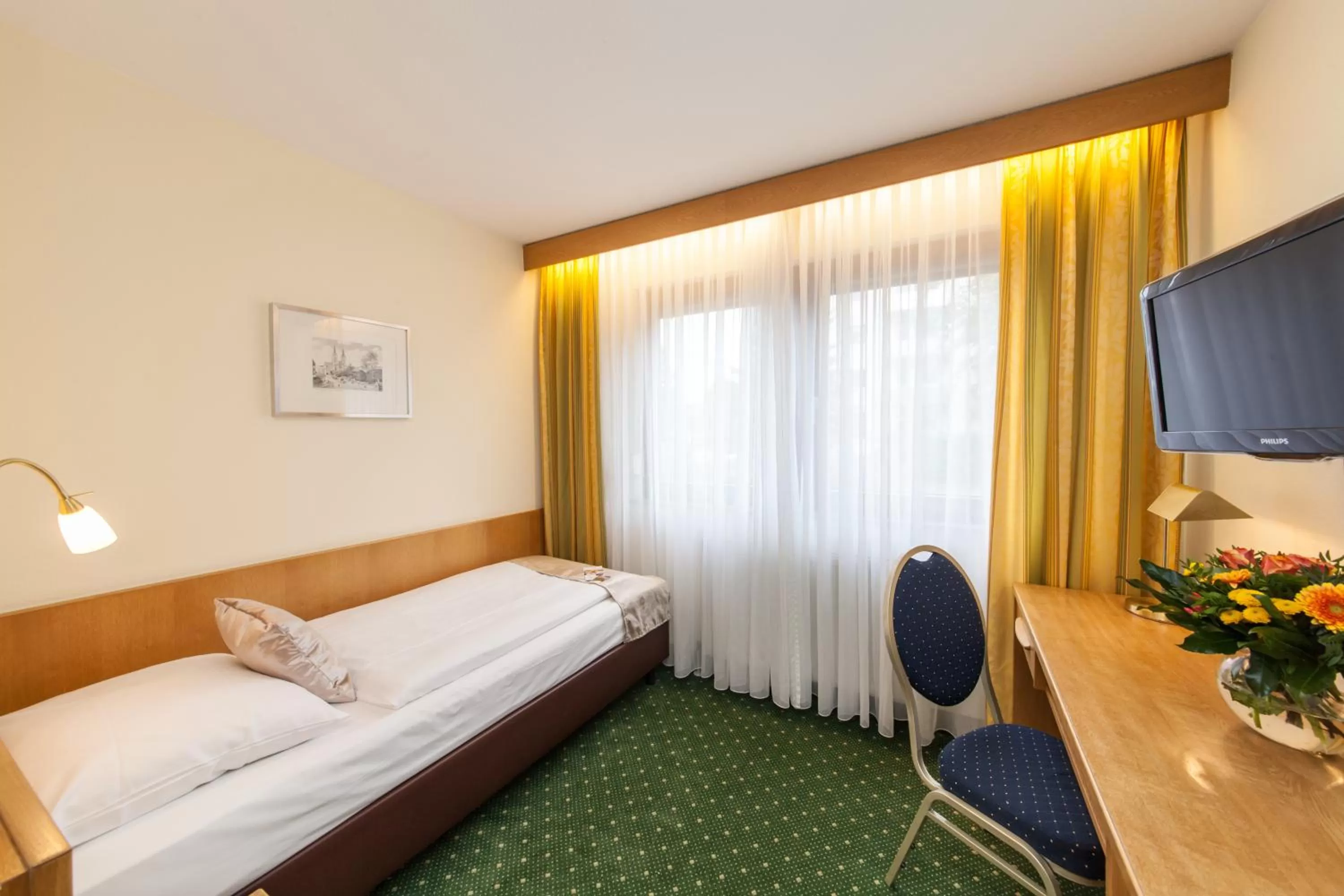 Photo of the whole room, Bed in Hotel Strohgäu