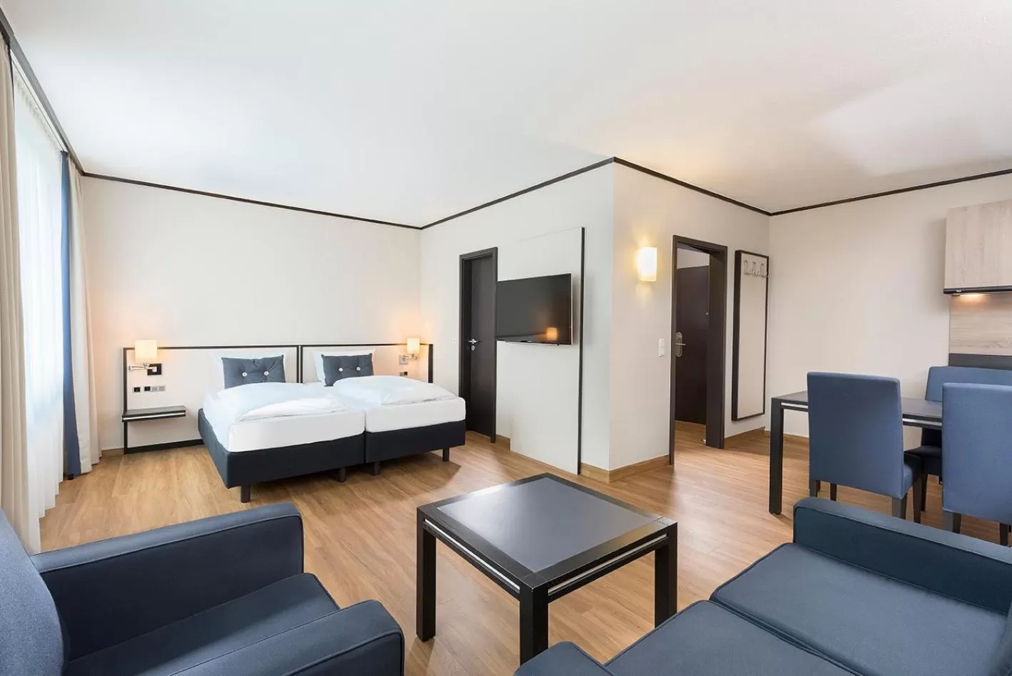 Photo of the whole room, Bed in Seminaris Hotel Bad Honnef