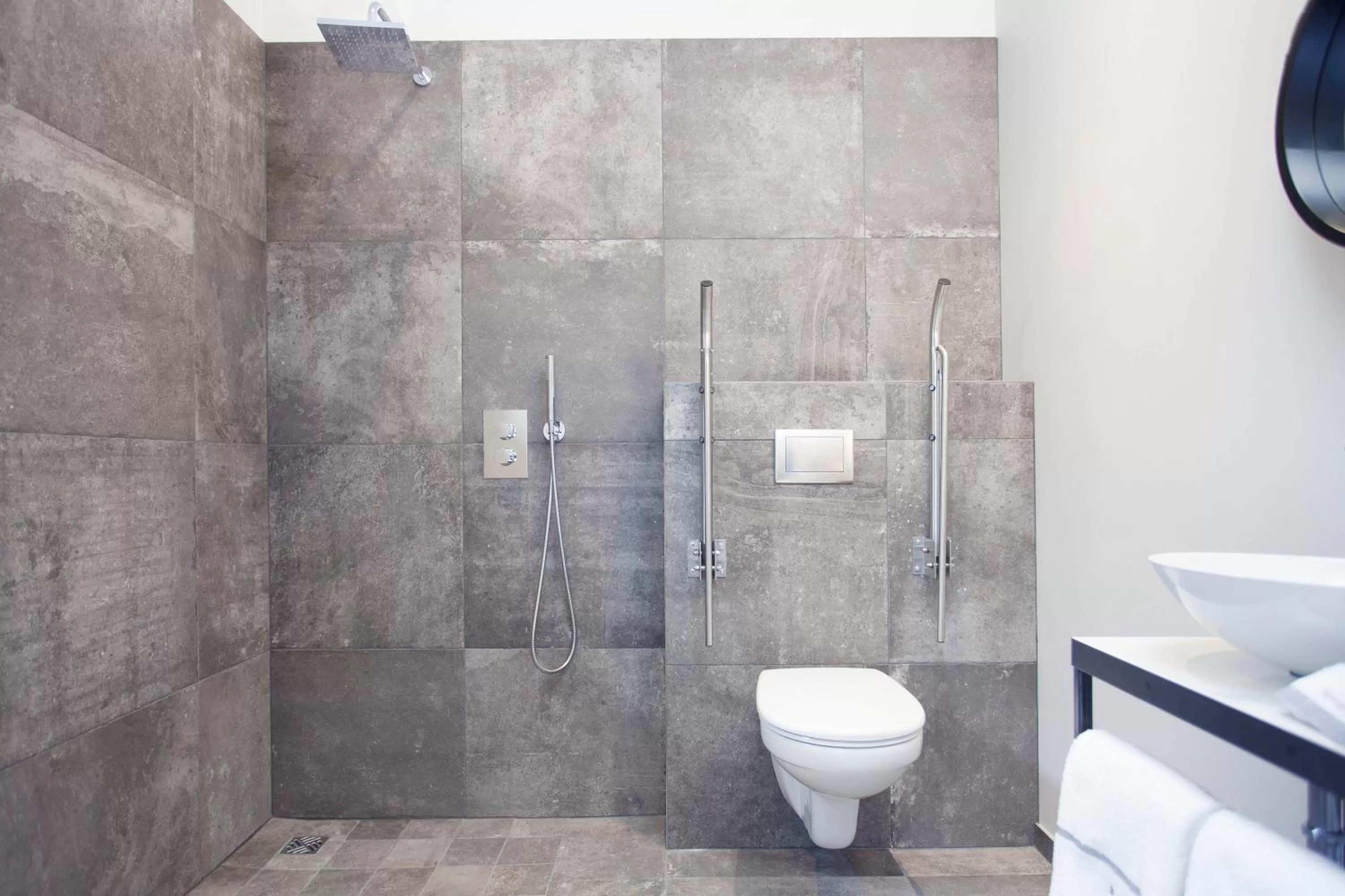 Bathroom in Nordurey Hotel City Garden