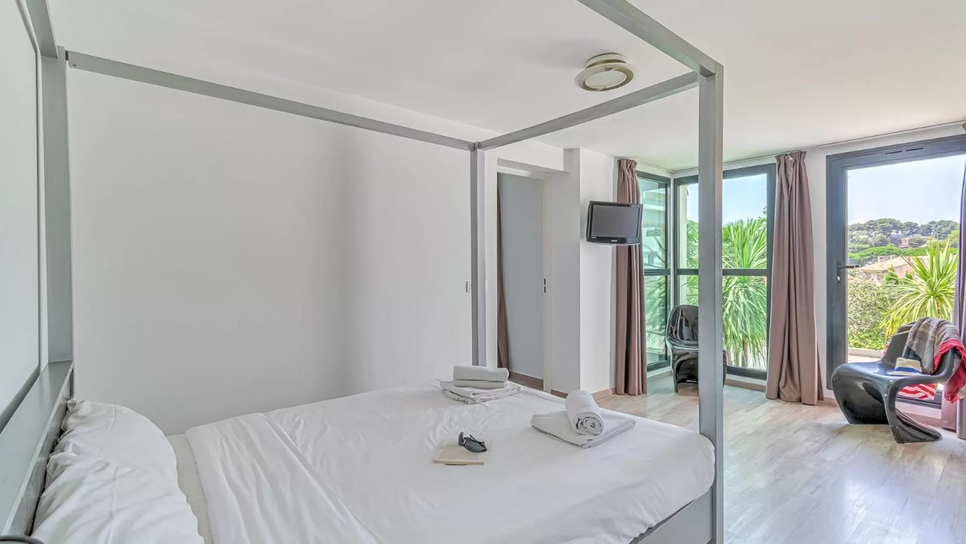 Photo of the whole room, Bed in Vacancéole - Résidence Adriana