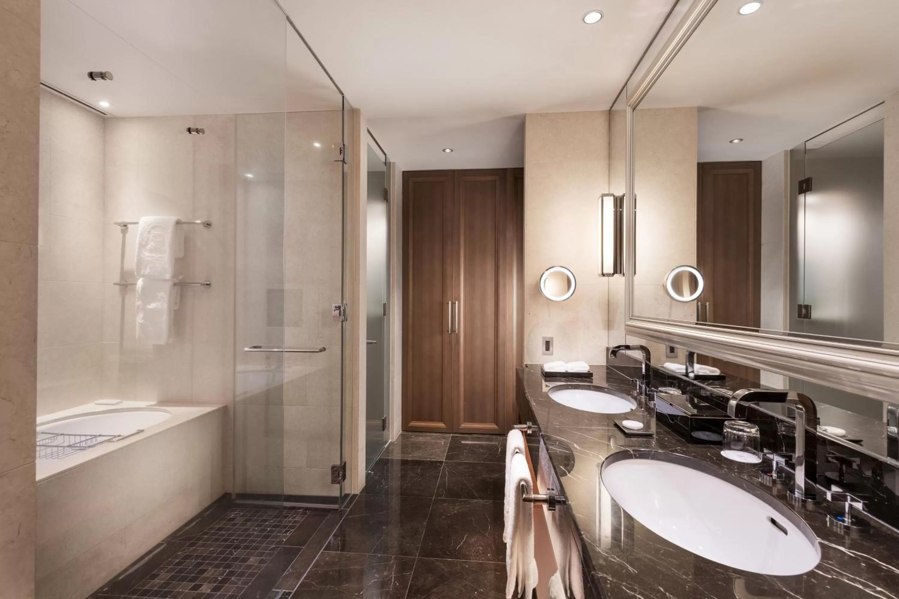 Bathroom in The St. Regis Osaka