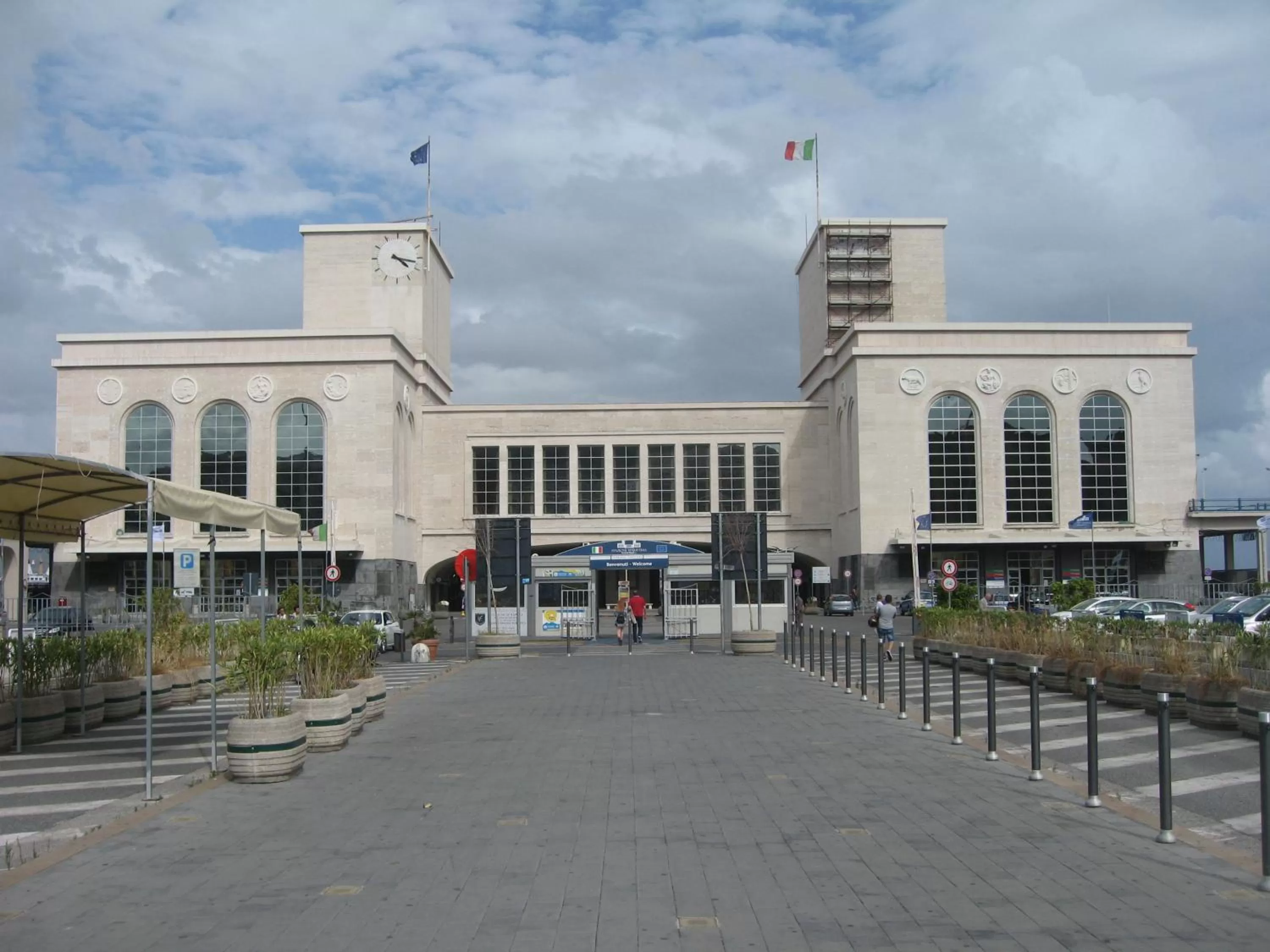 Neighbourhood in Skyhouse Beverello