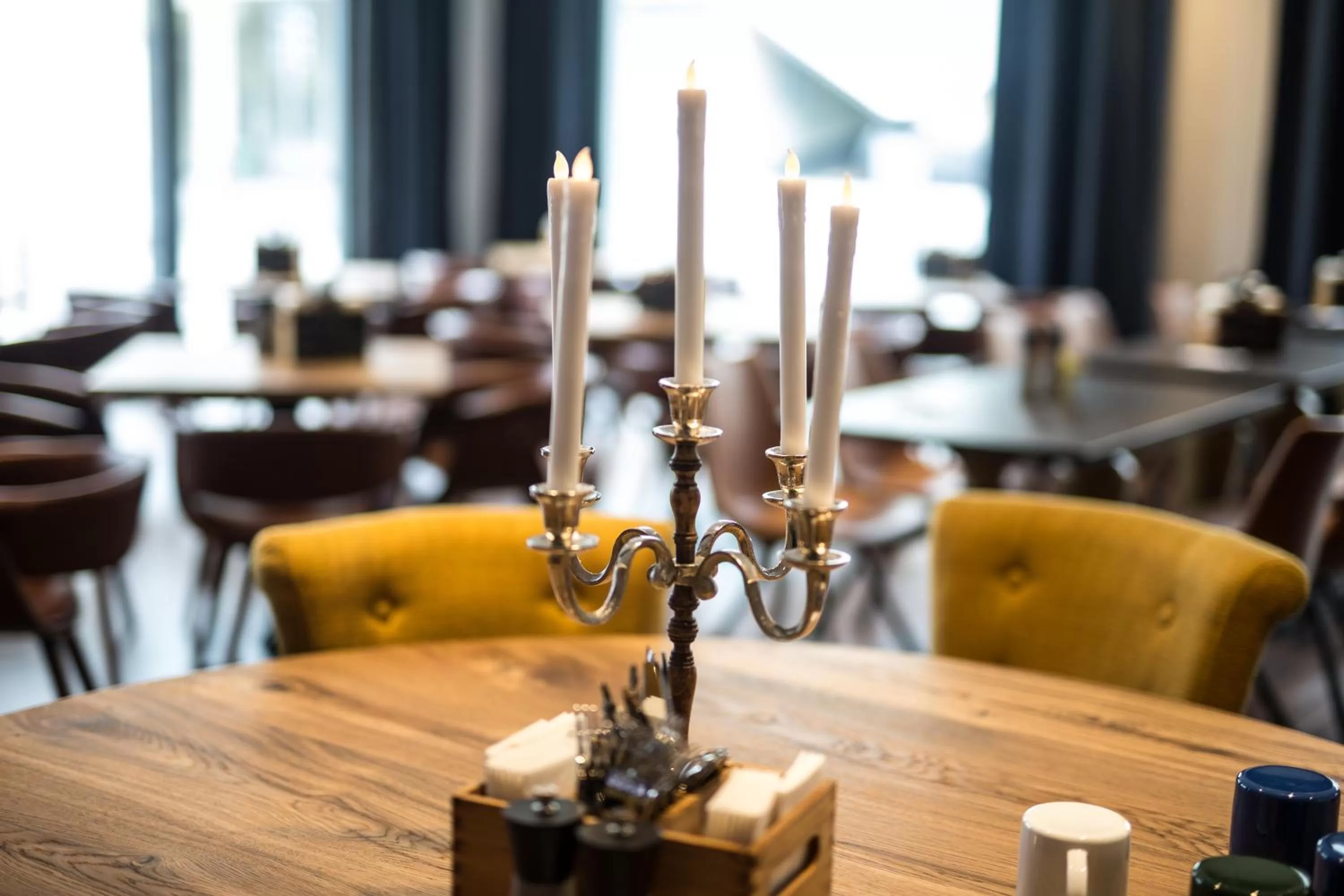 Lobby or reception in Holiday Inn - the niu, Saddle Fürth by IHG