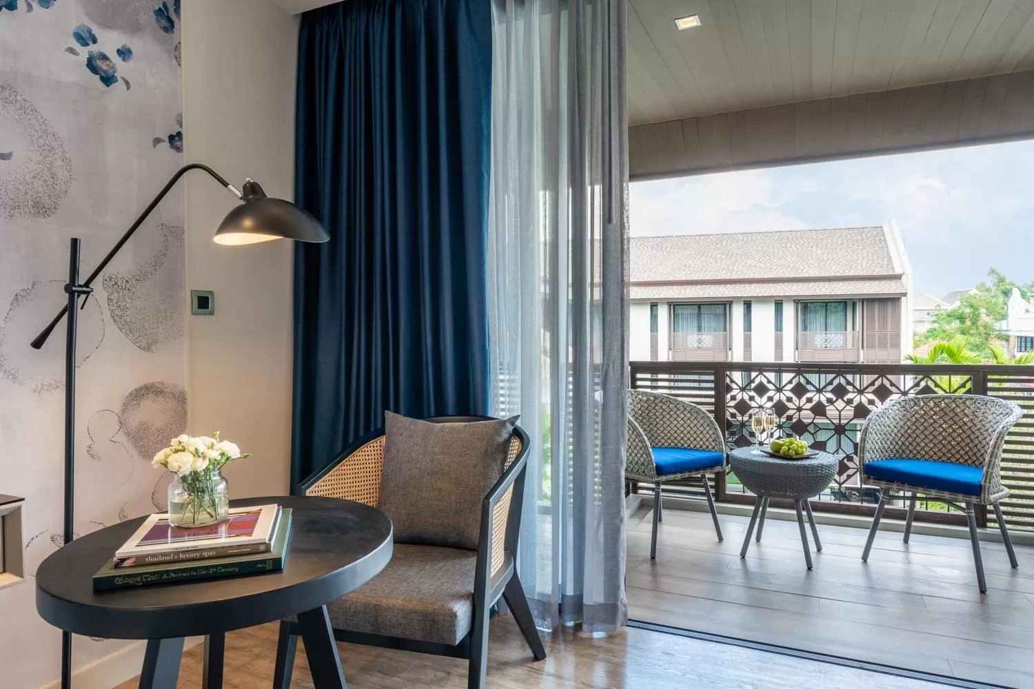 Balcony/Terrace in Maladee Rendezvous Hotel Chiang Mai