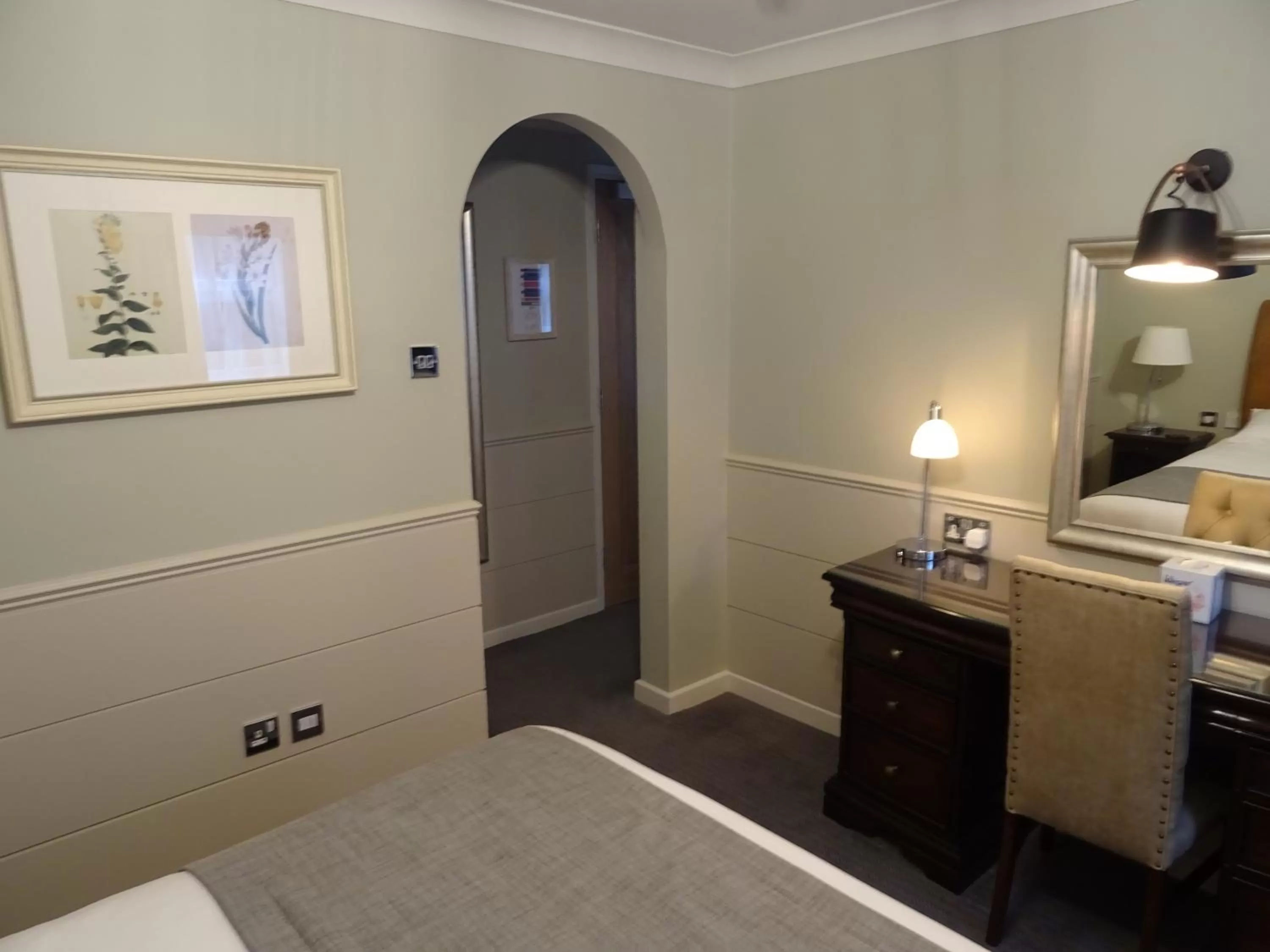 Bedroom, Bed in The Belmore