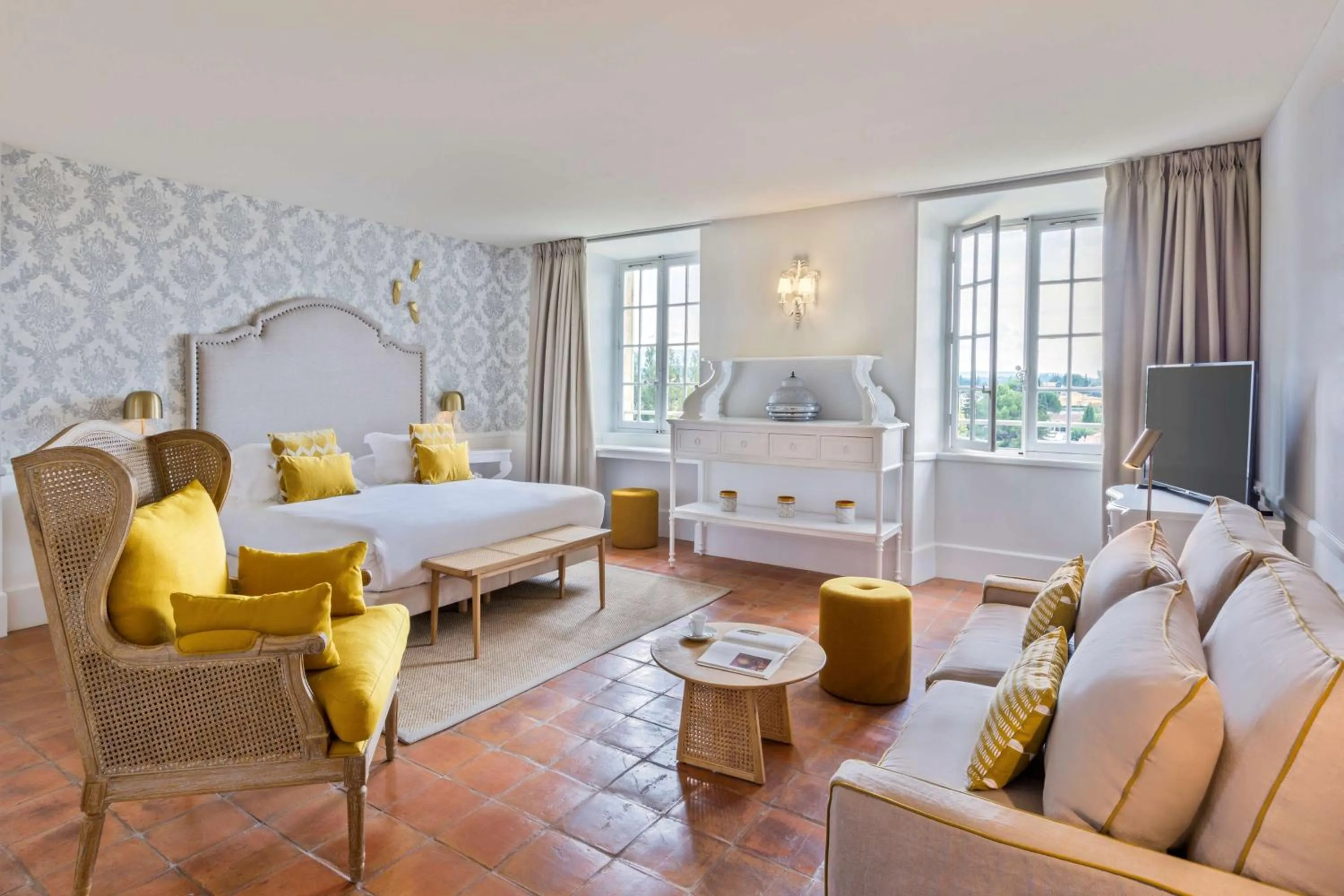 Photo of the whole room in Château de Mazan, BW Premier Collection by Best Western
