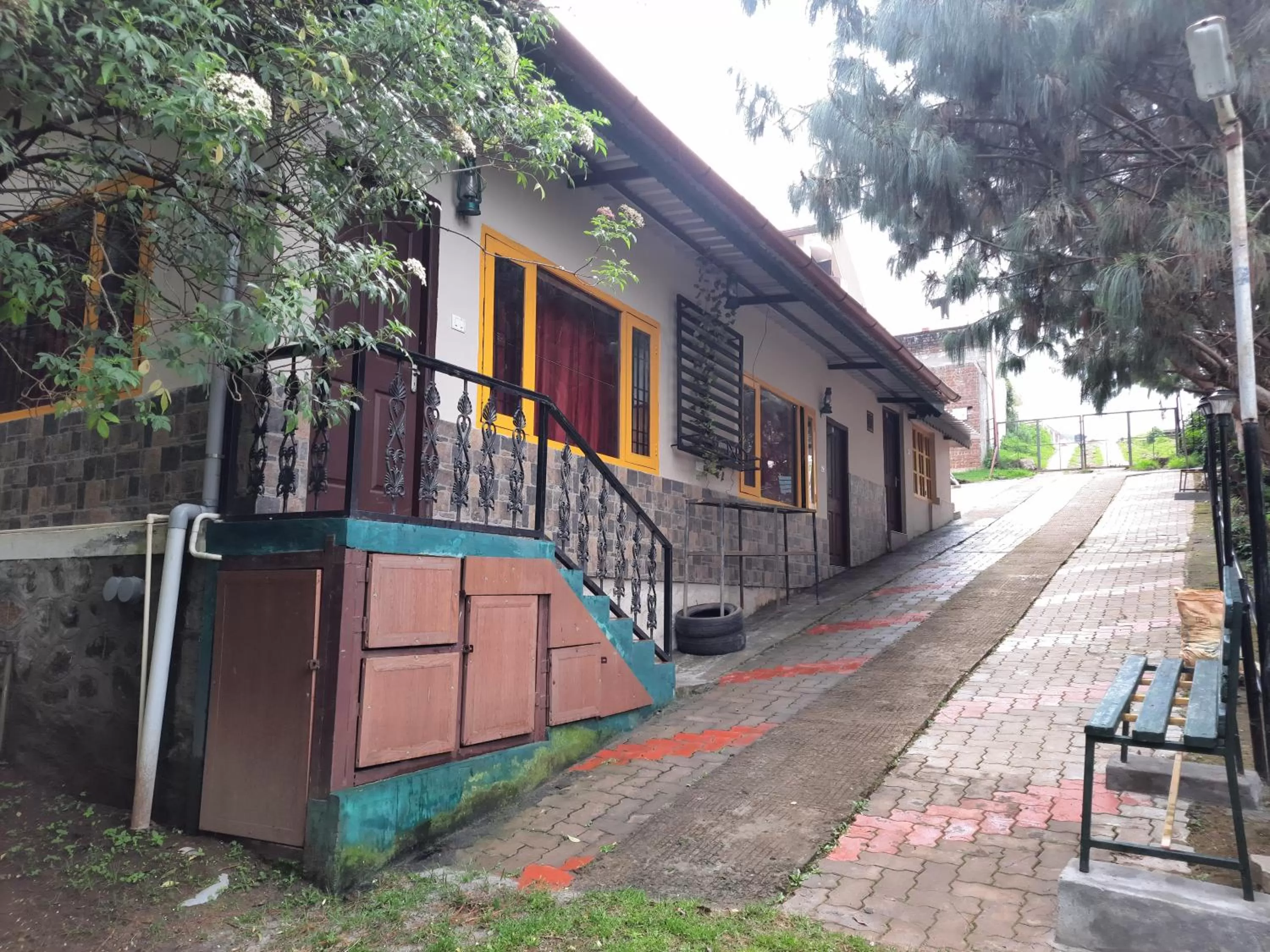 Bathroom in Pine Borough Inn
