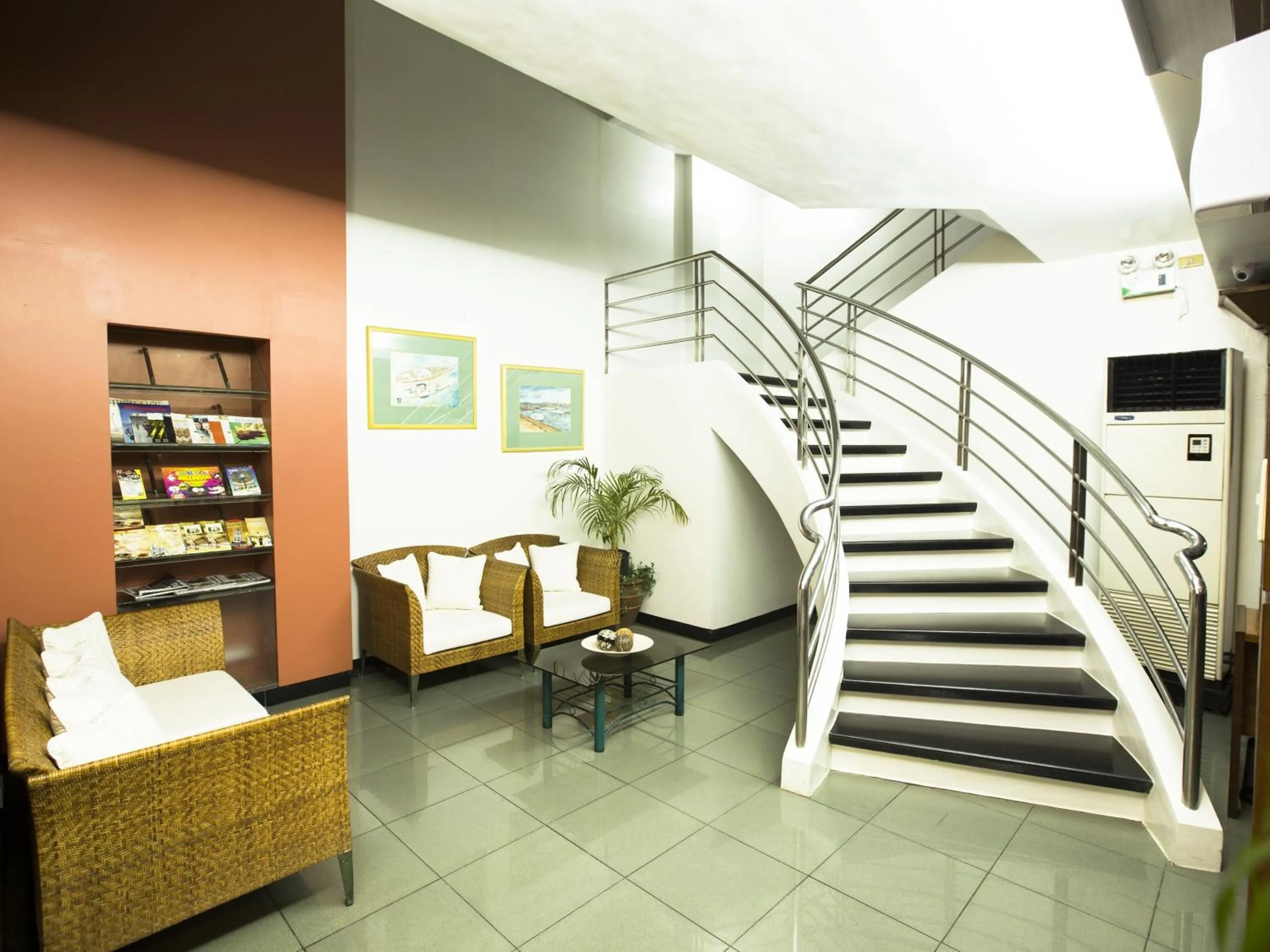 Lobby or reception in Harbor Town Hotel