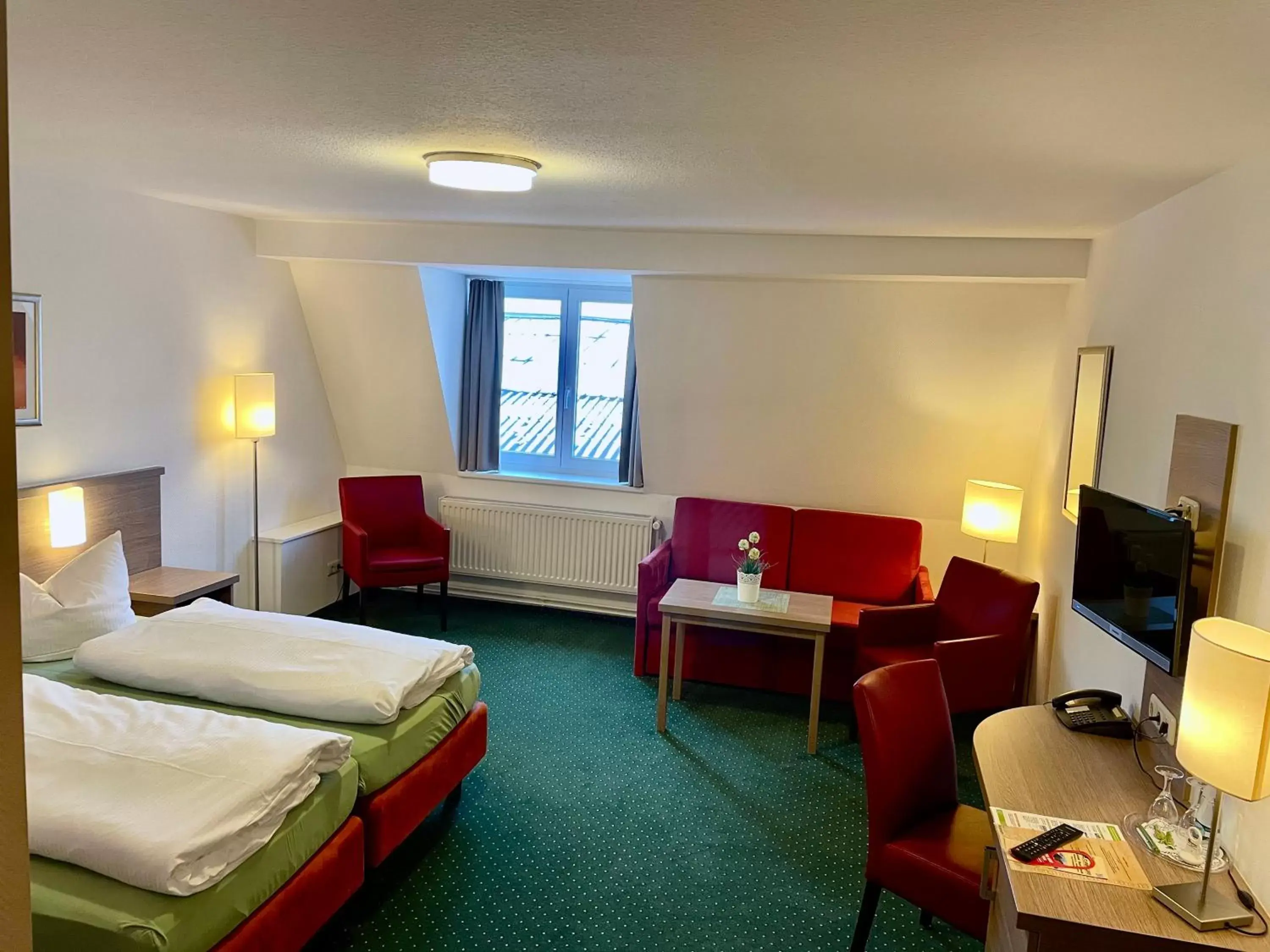 Deluxe Double or Twin Room in Gasthof Scharfe Kurve Deluxe Double or Twin Room in Gasthof Scharfe Kurve