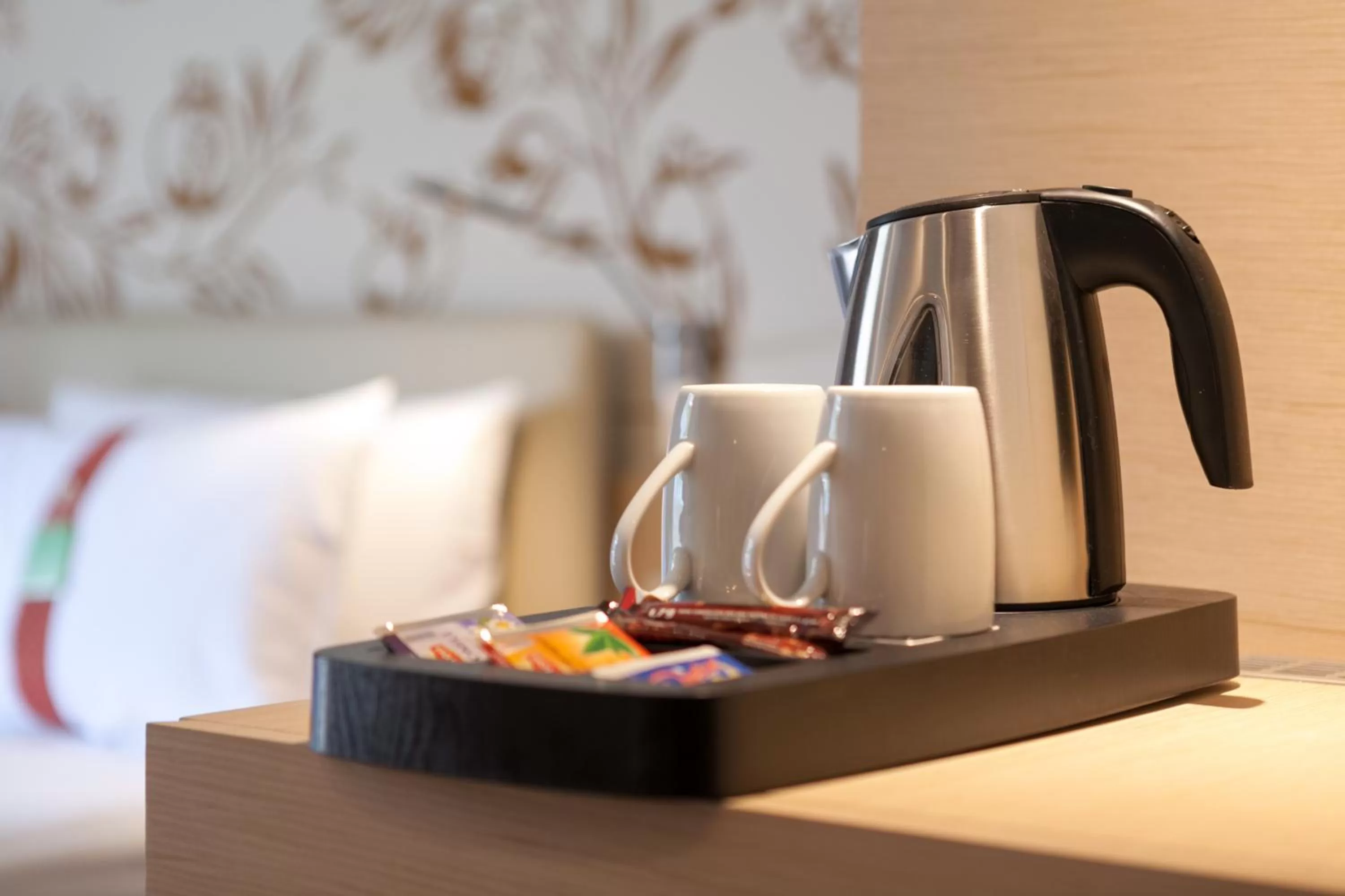 Coffee/tea facilities, Bed in Hotel Imperiale Rimini & SPA