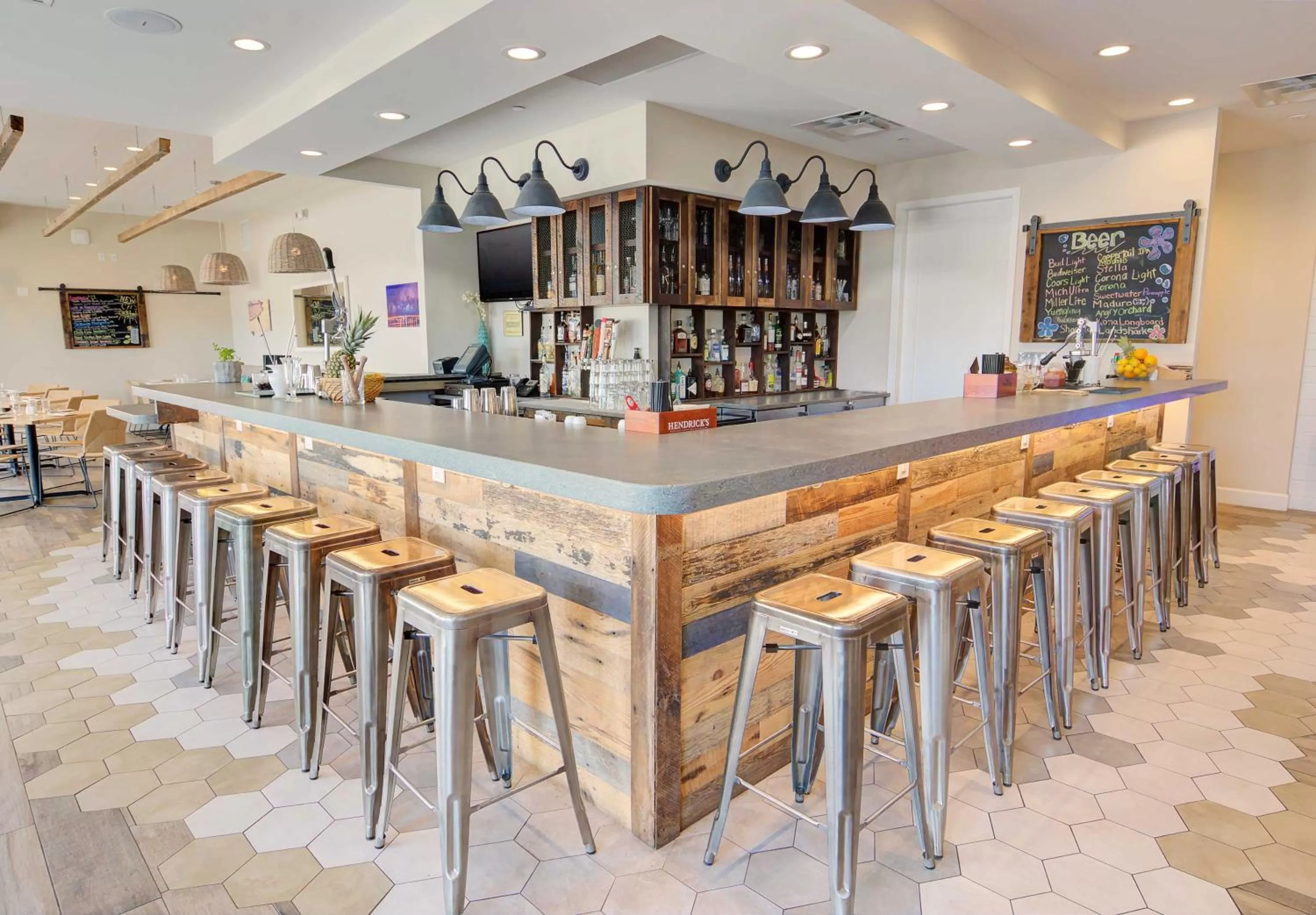 Restaurant/places to eat in Guy Harvey Resort on Saint Augustine Beach