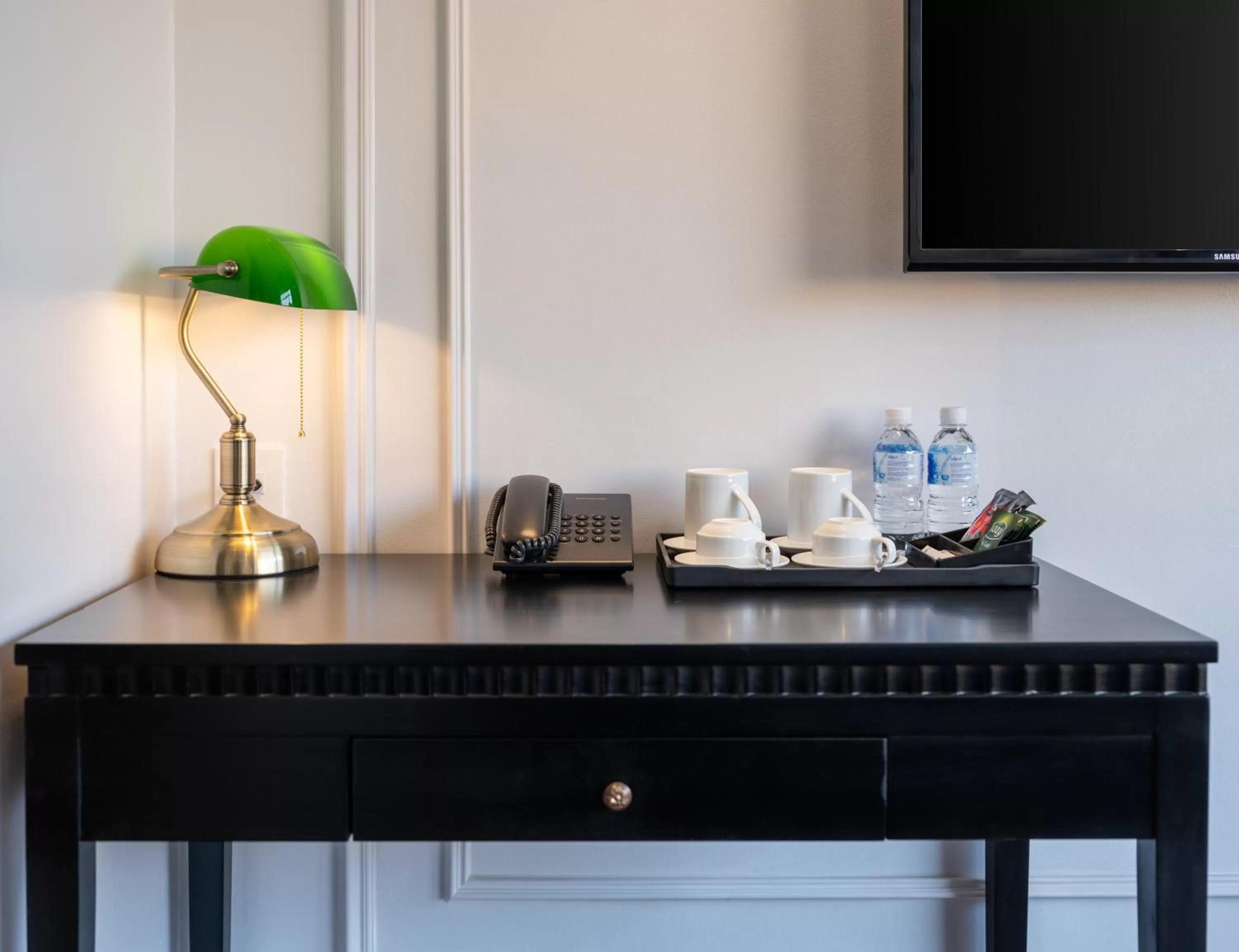 Coffee/tea facilities in The Flower Boutique Hotel & Travel