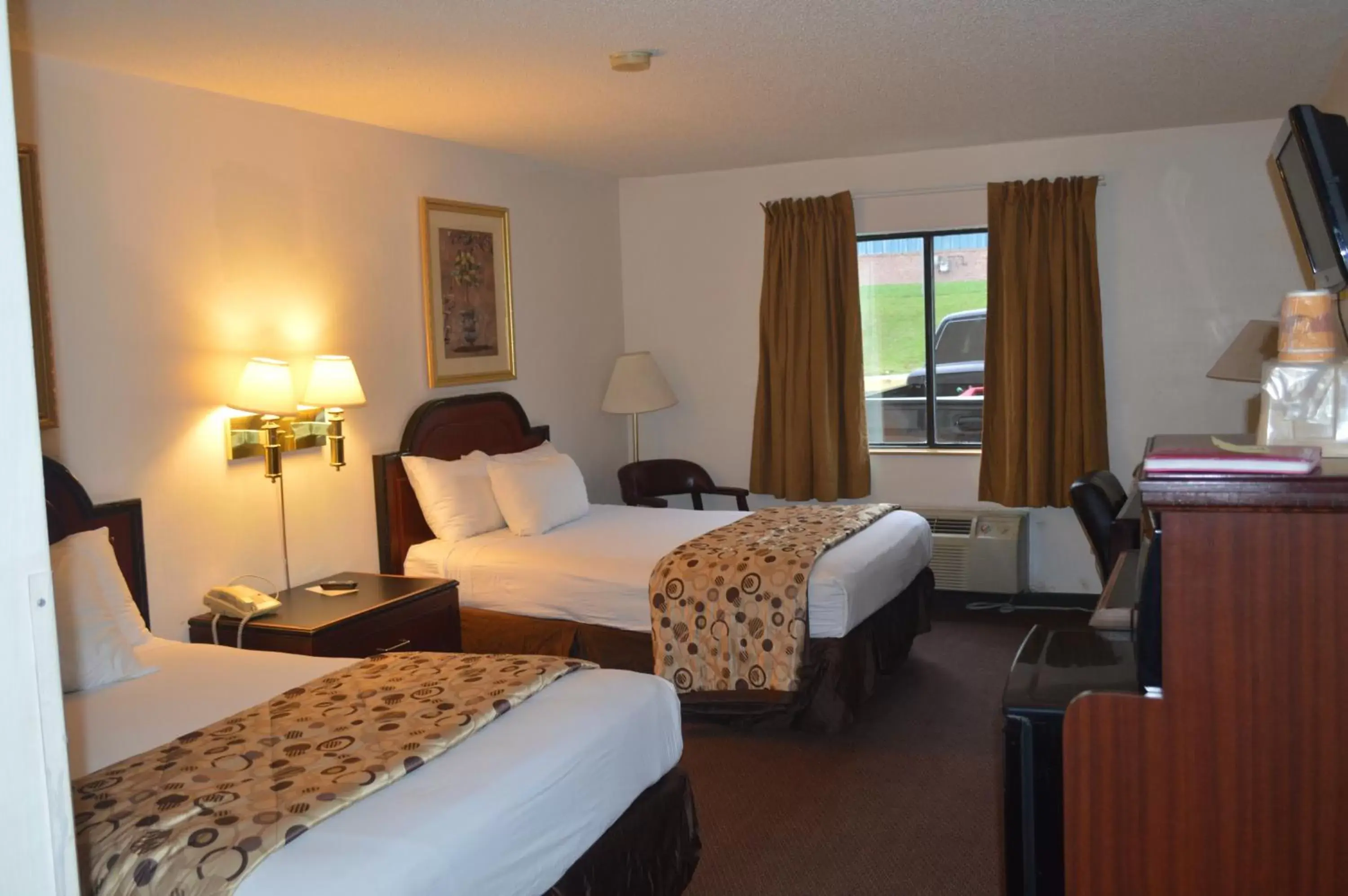 Double Room with Two Double Beds - Non-Smoking in American Elite Inn Double Room with Two Double Beds - Non-Smoking in American Elite Inn