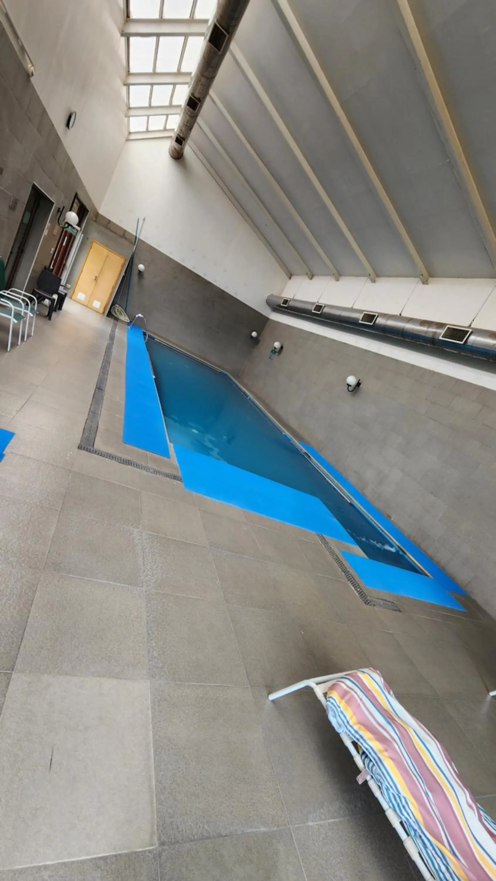 Swimming pool in Hotel Diego de Almagro Coyhaique