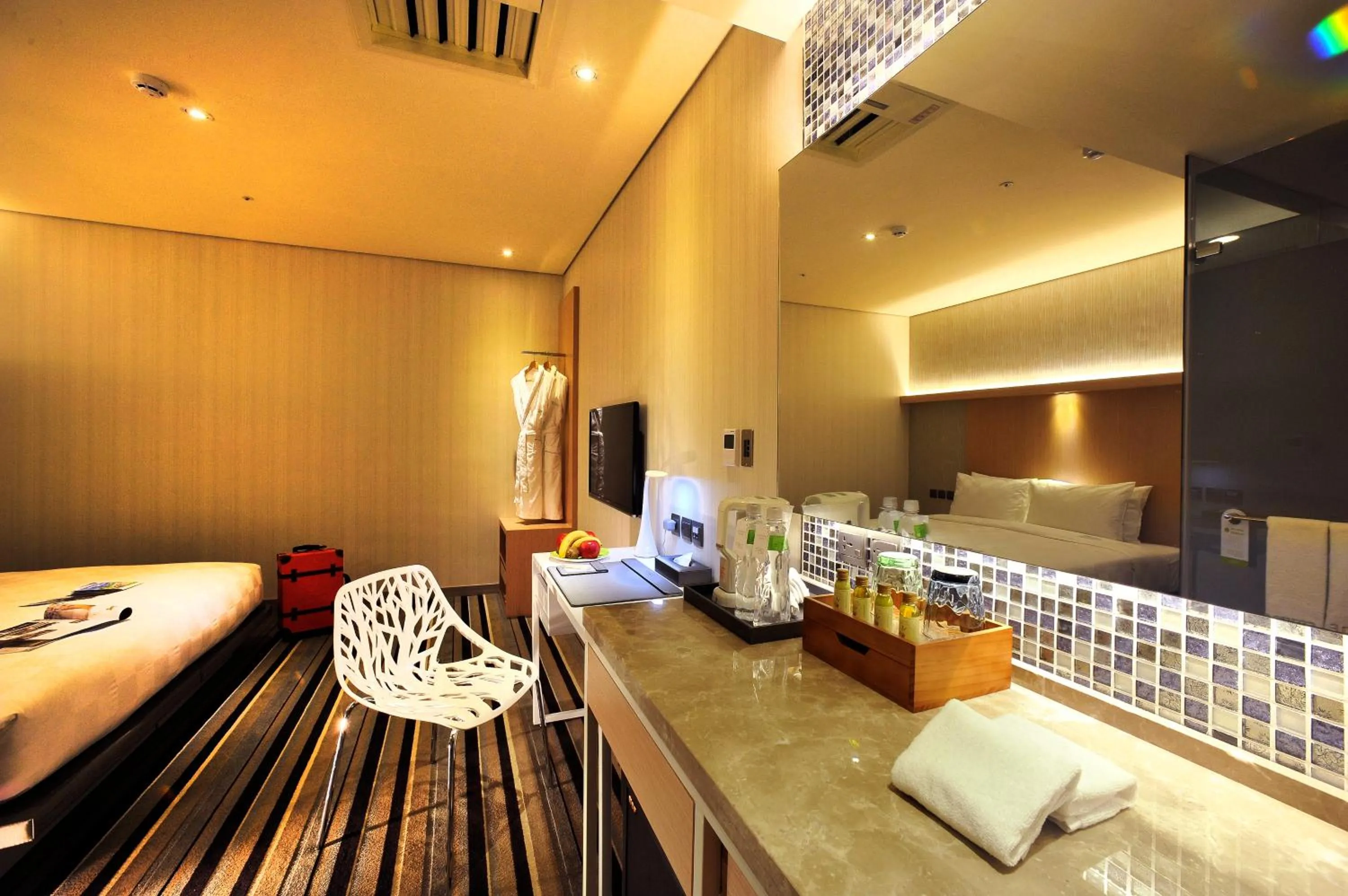 Photo of the whole room in Taipei 101 SPARKLE Hotel