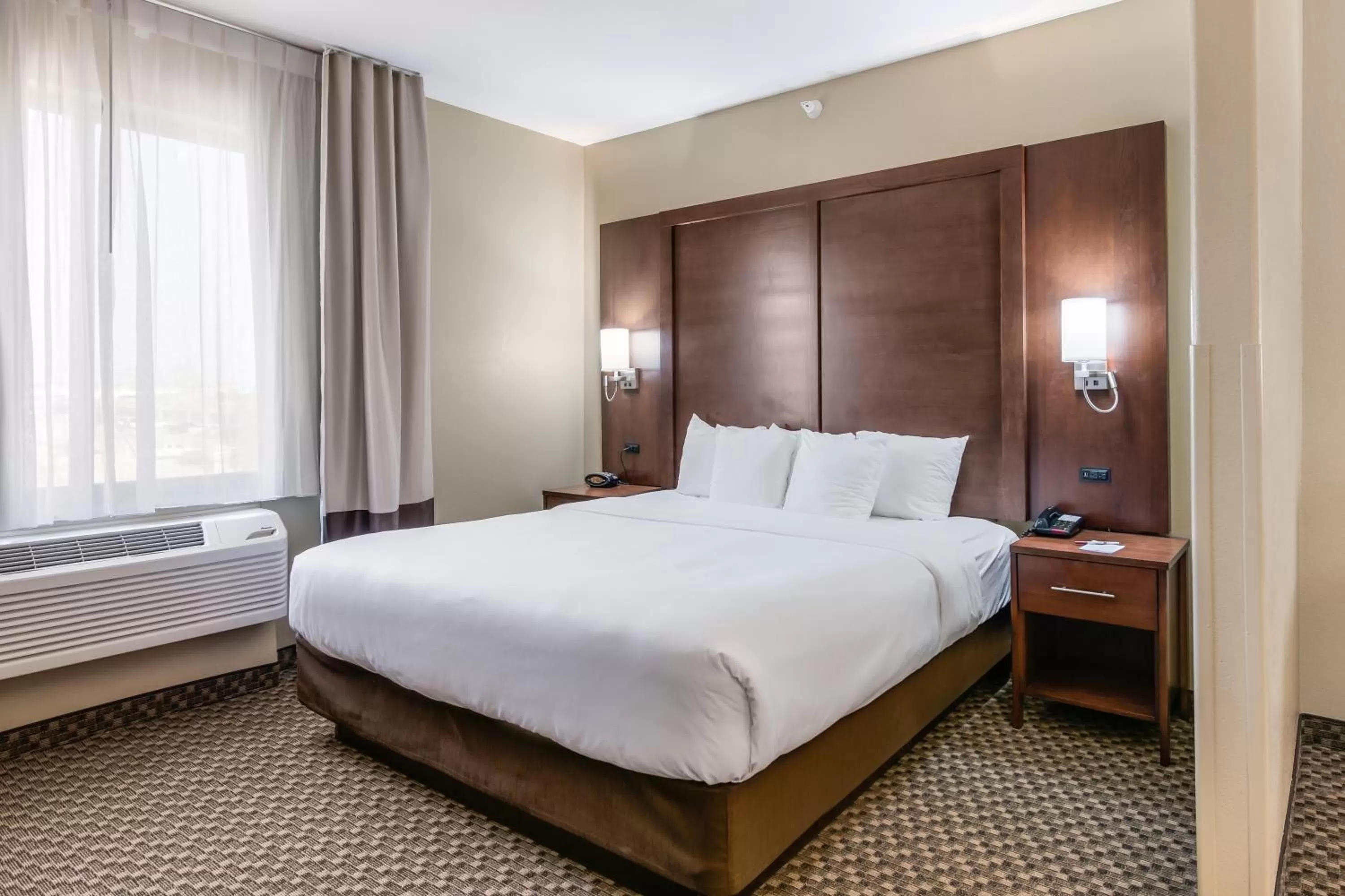 Bed in Comfort Suites Fort Stockton