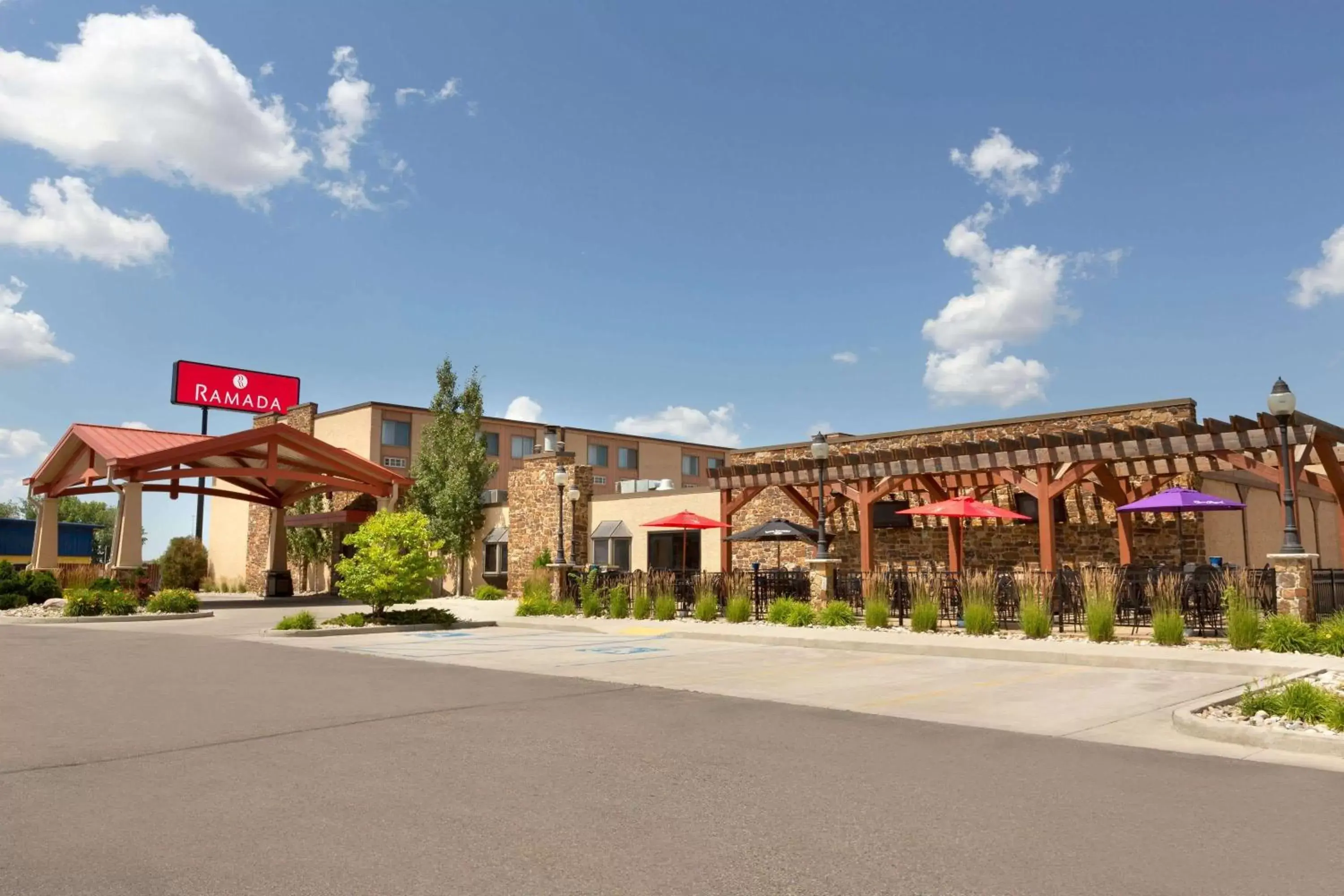 Ramada by Wyndham Fargo Ramada by Wyndham Fargo