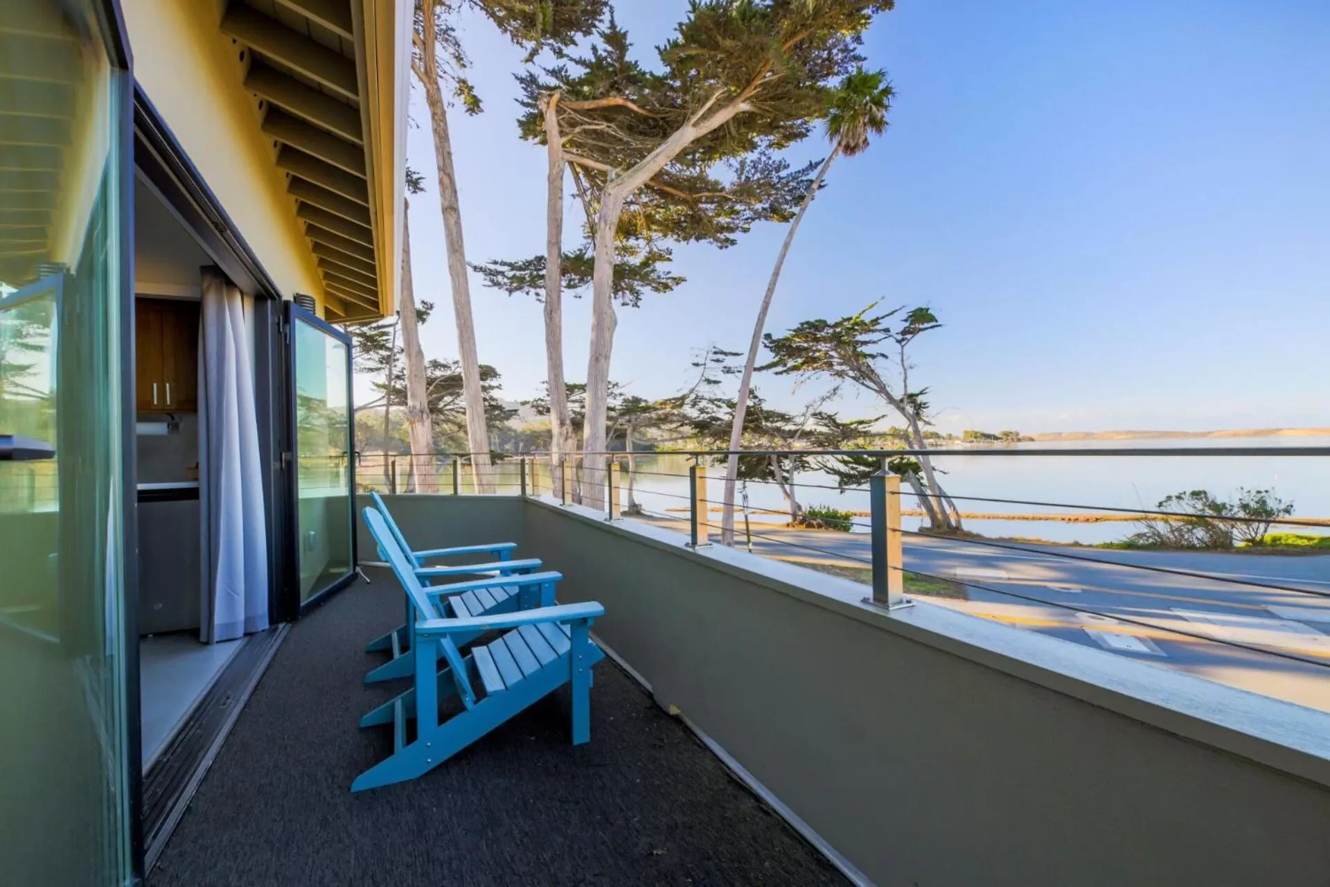 Balcony/Terrace in Baywood Inn Bed & Breakfast