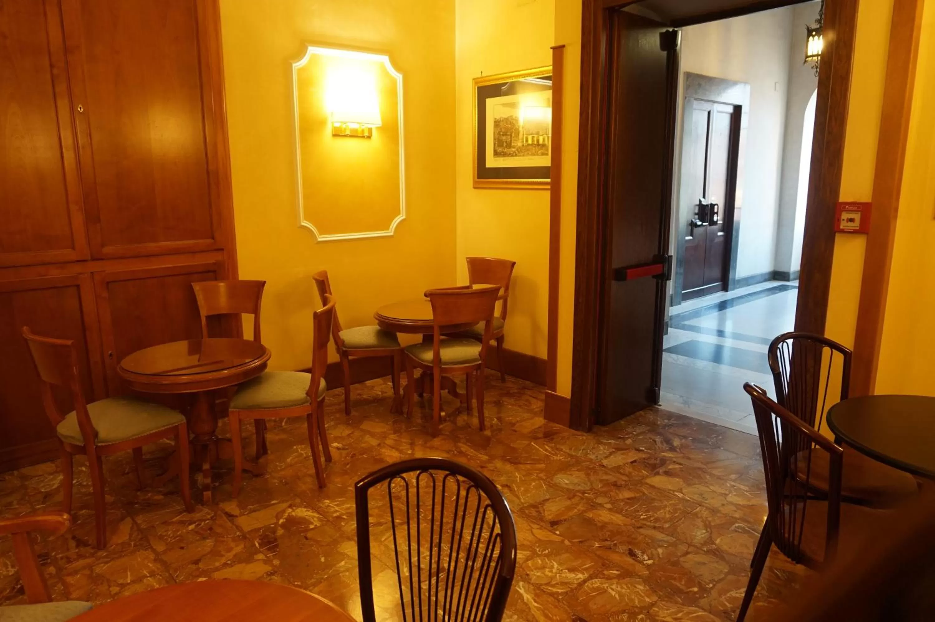 Communal lounge/ TV room in Hotel Miami