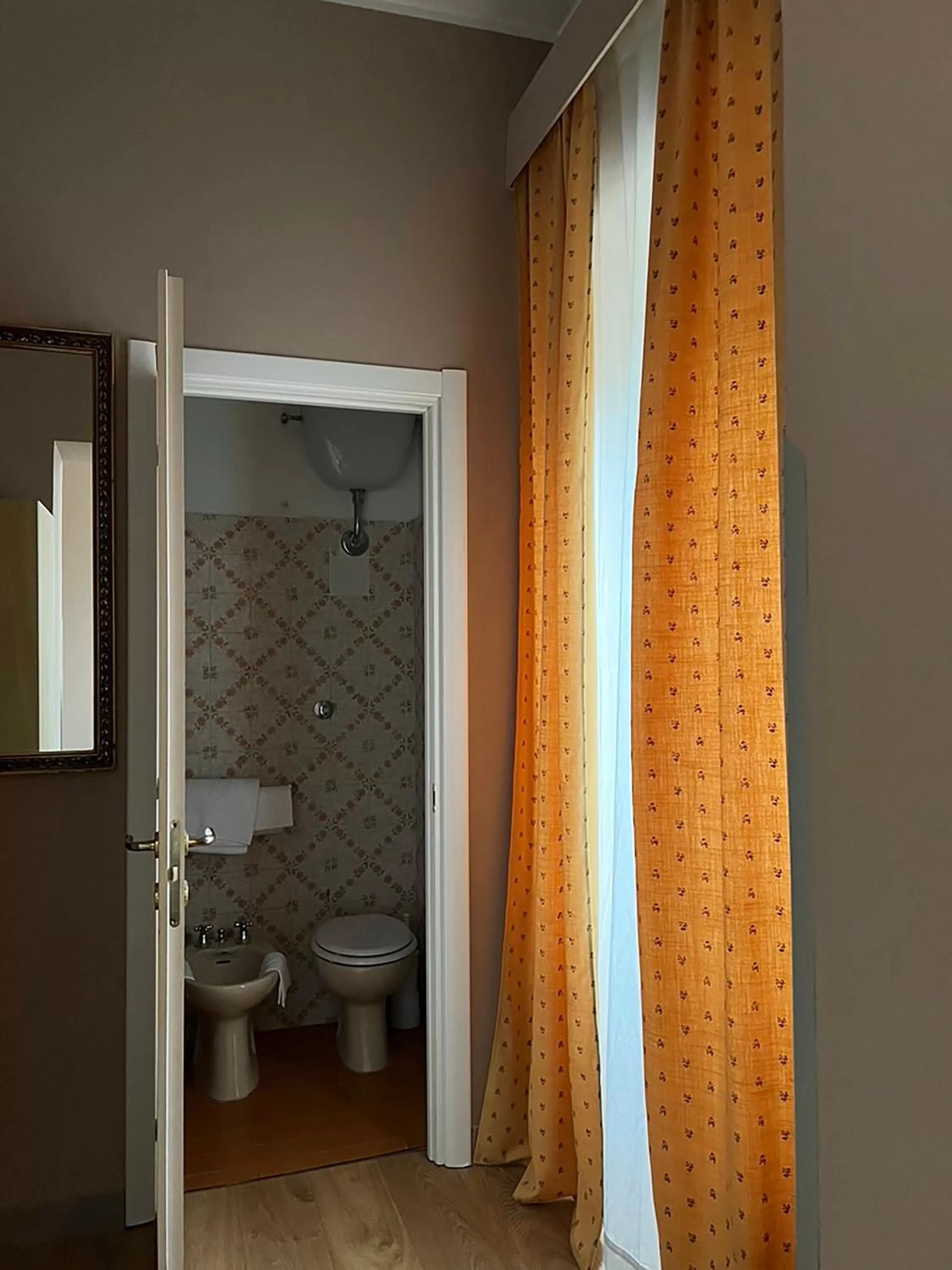 Bathroom in Hotel King