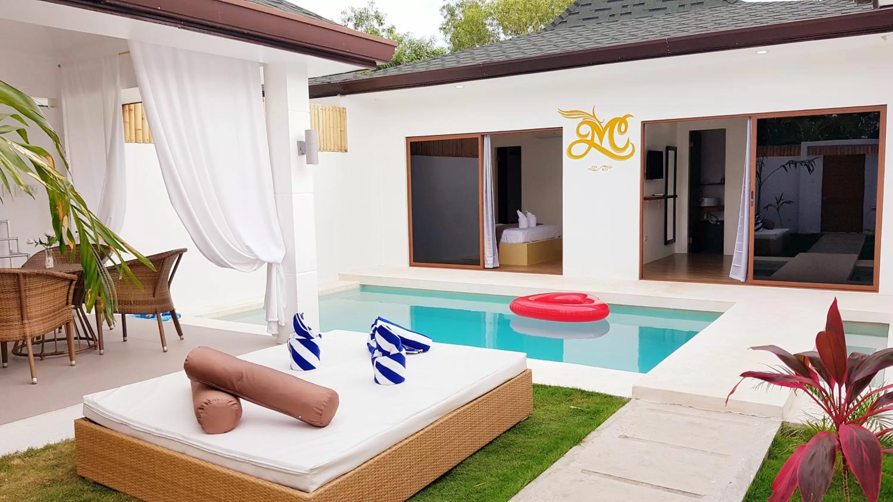 Patio in Montecarlo Villas Panglao