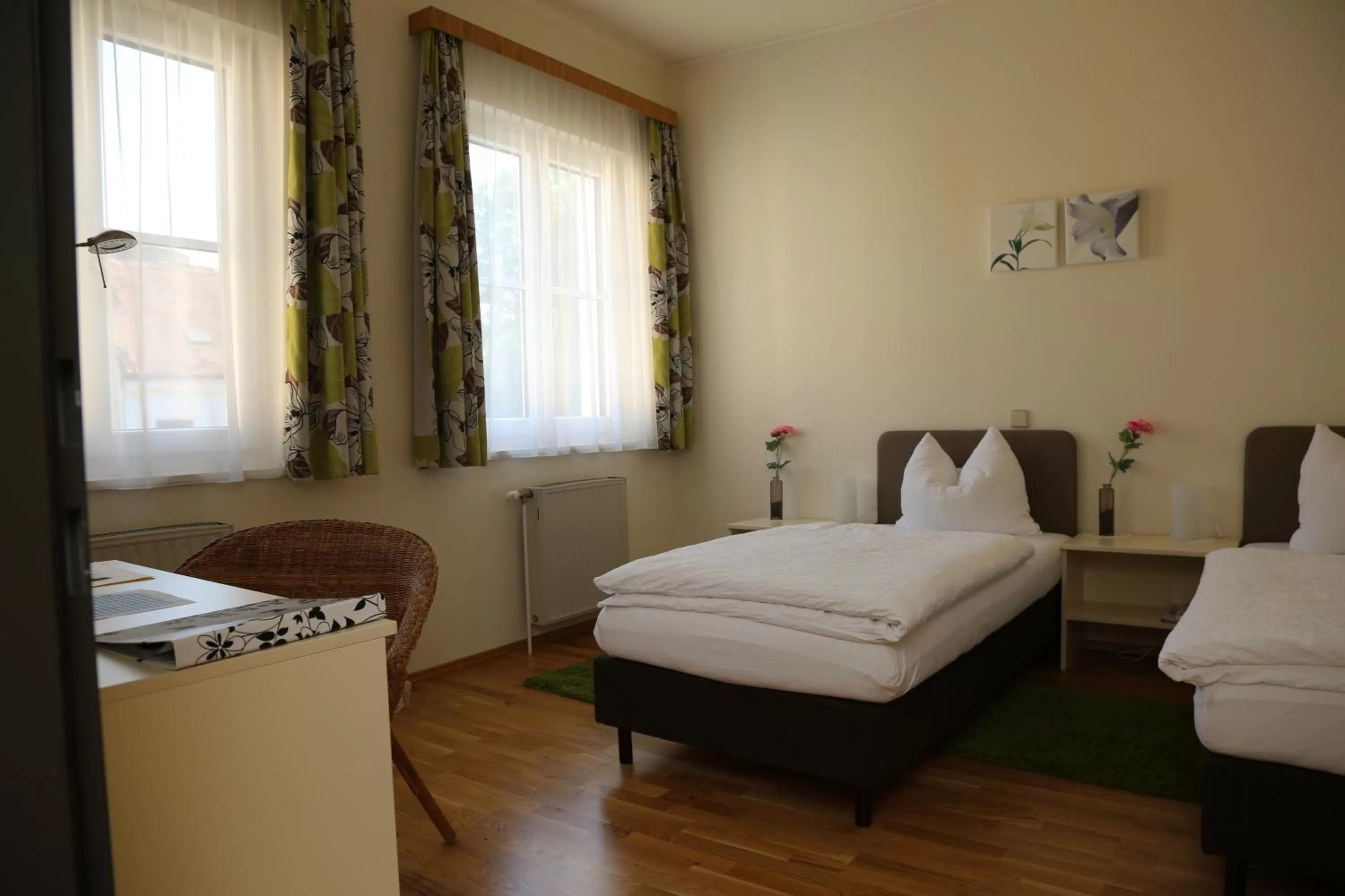 Photo of the whole room, Bed in Babenbergerhof