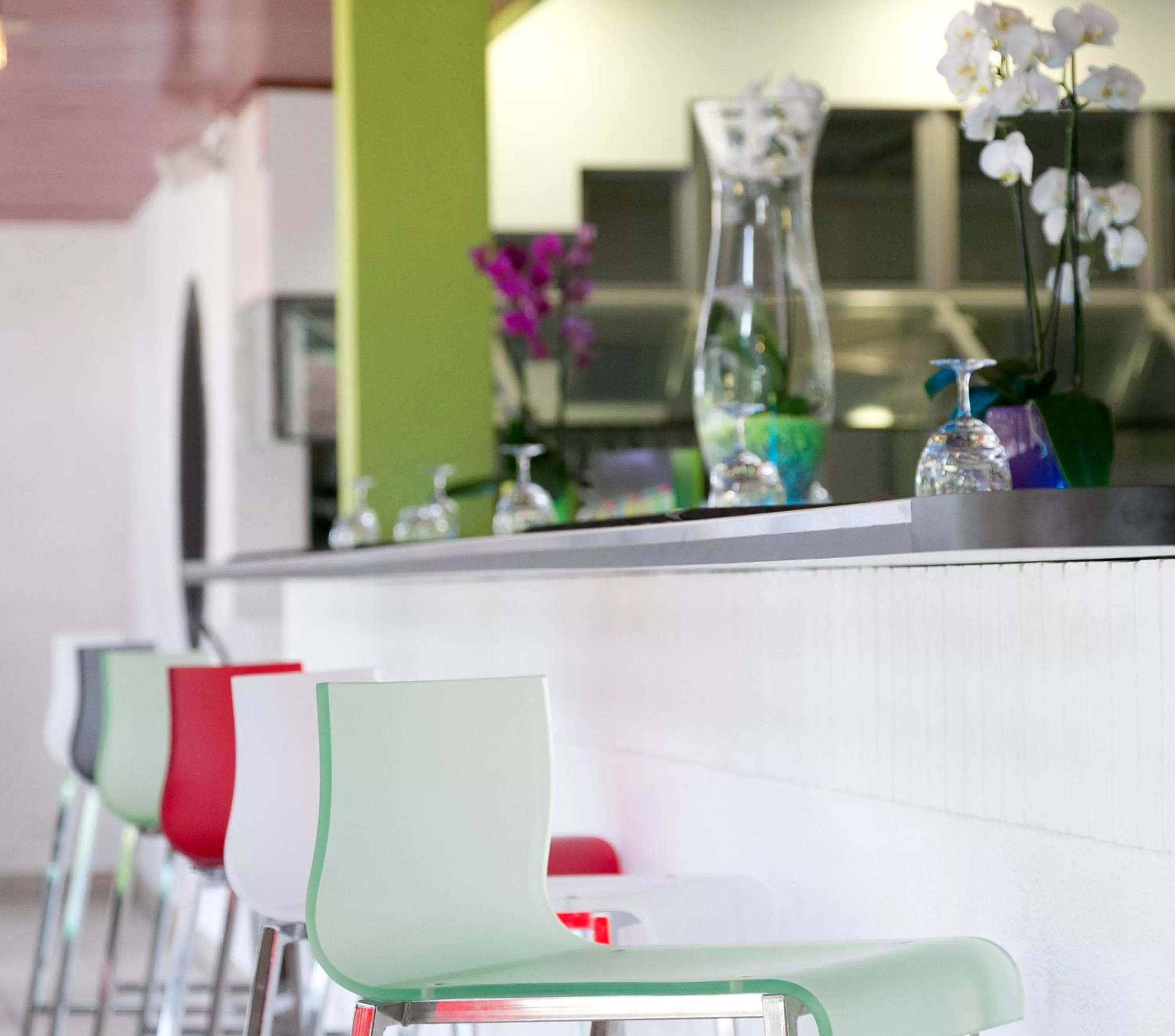 Lounge or bar in ibis Styles Bordeaux Aéroport