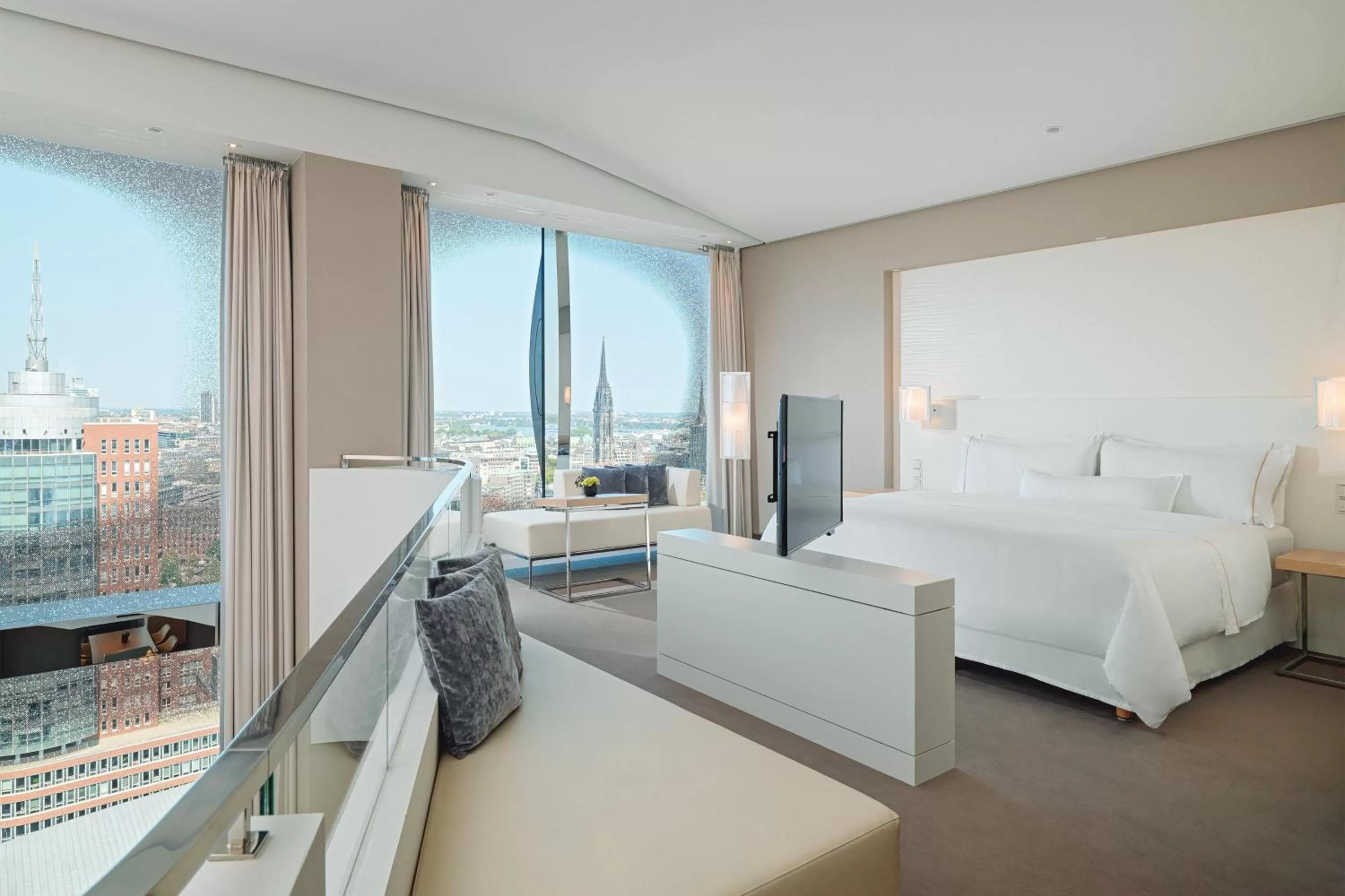 Photo of the whole room, Bed in The Westin Hamburg Elbphilharmonie