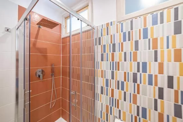 Shower in ToviMar Apartments