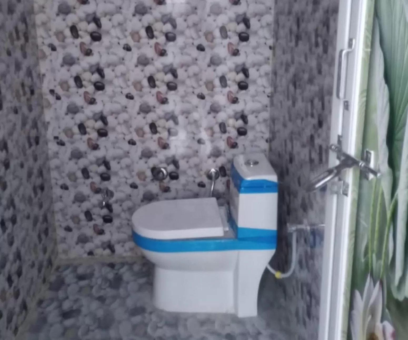 Bathroom in STAYMAKER Hotel Raj Ganga