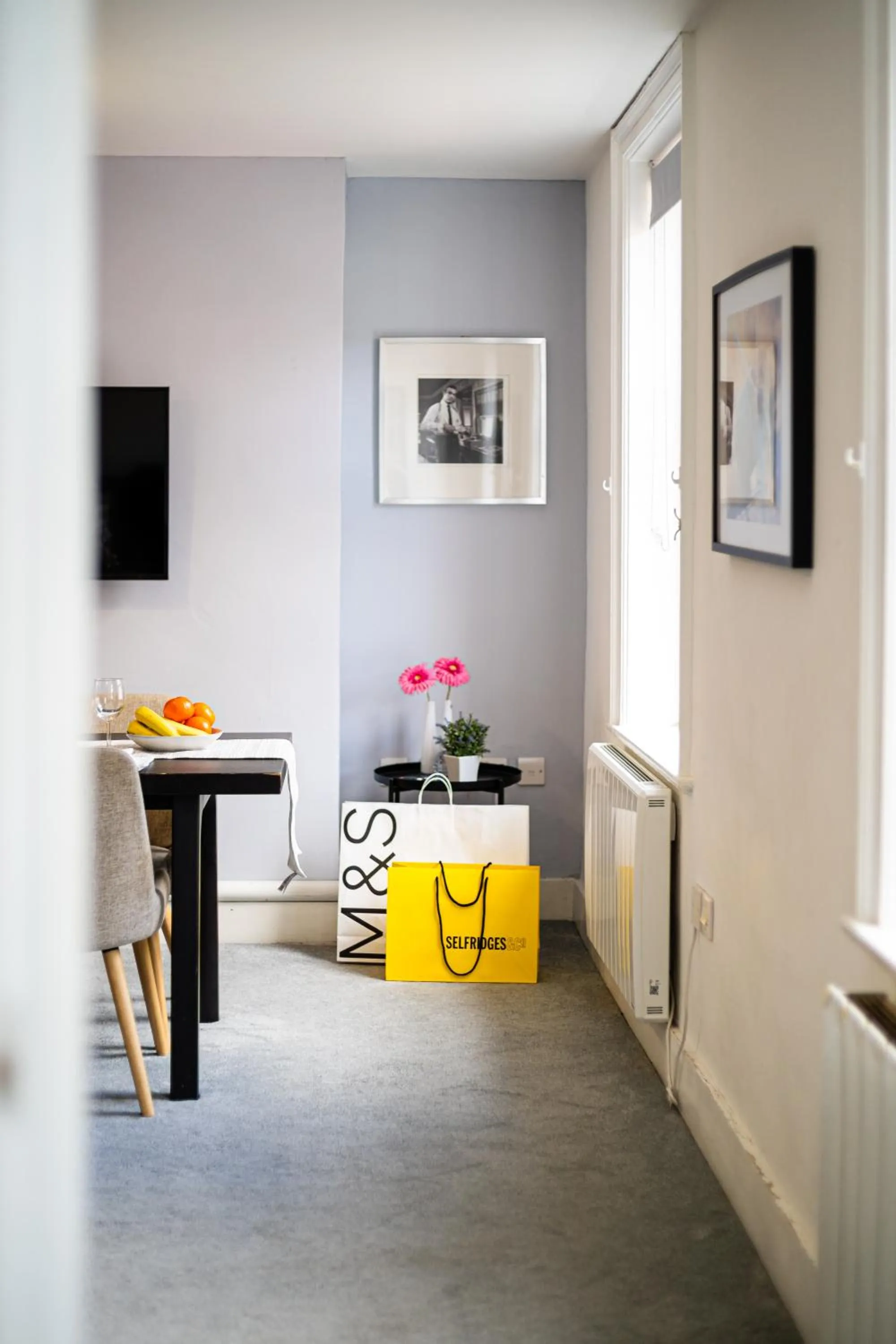 TV and multimedia in Bond Street Serviced Apartment